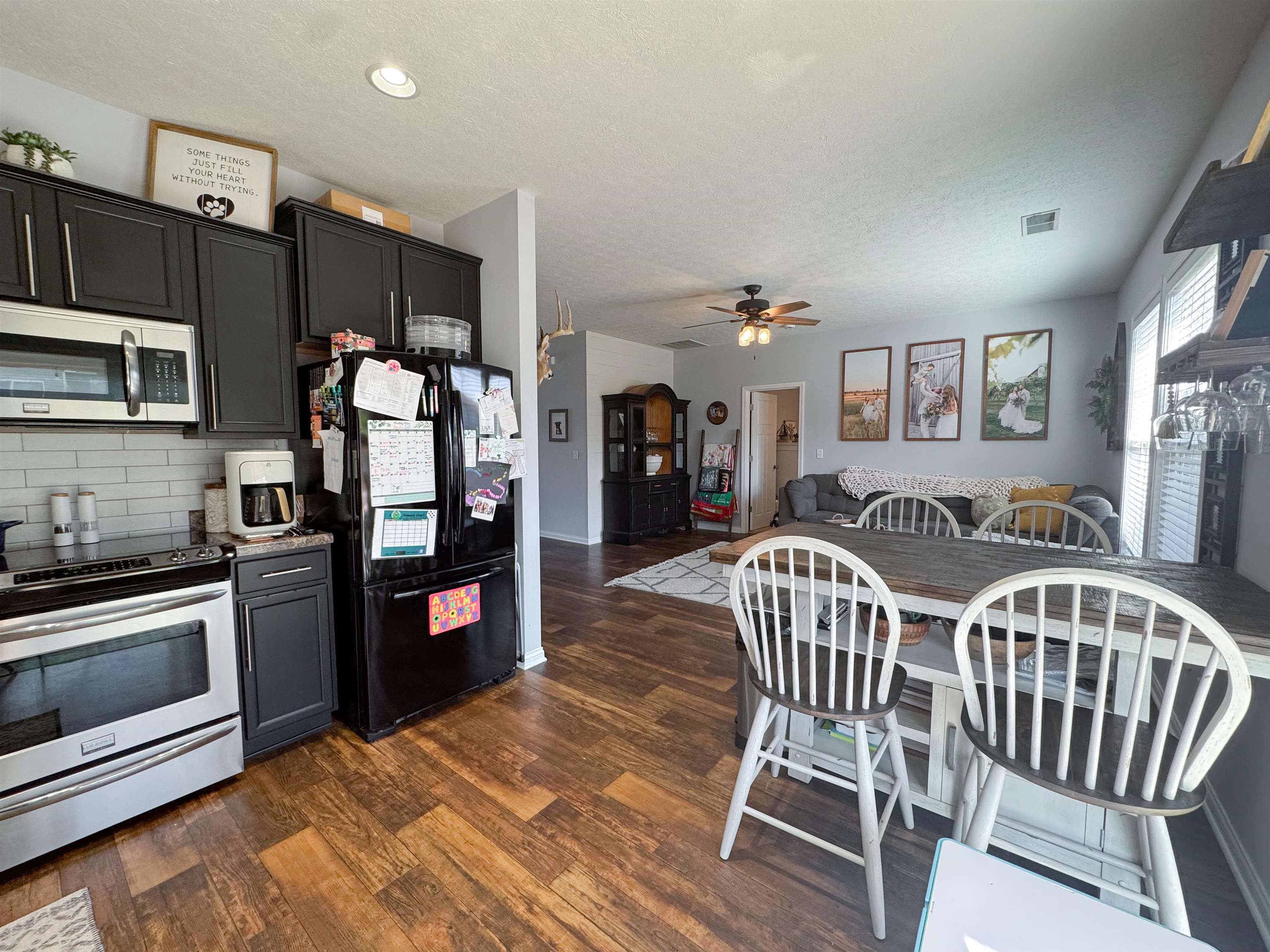 6431 Autumn Valley Trce, Utica, Kentucky 42376, 3 Bedrooms Bedrooms, ,2 BathroomsBathrooms,Single Family Residence,For Sale,Autumn Valley Trce,92031