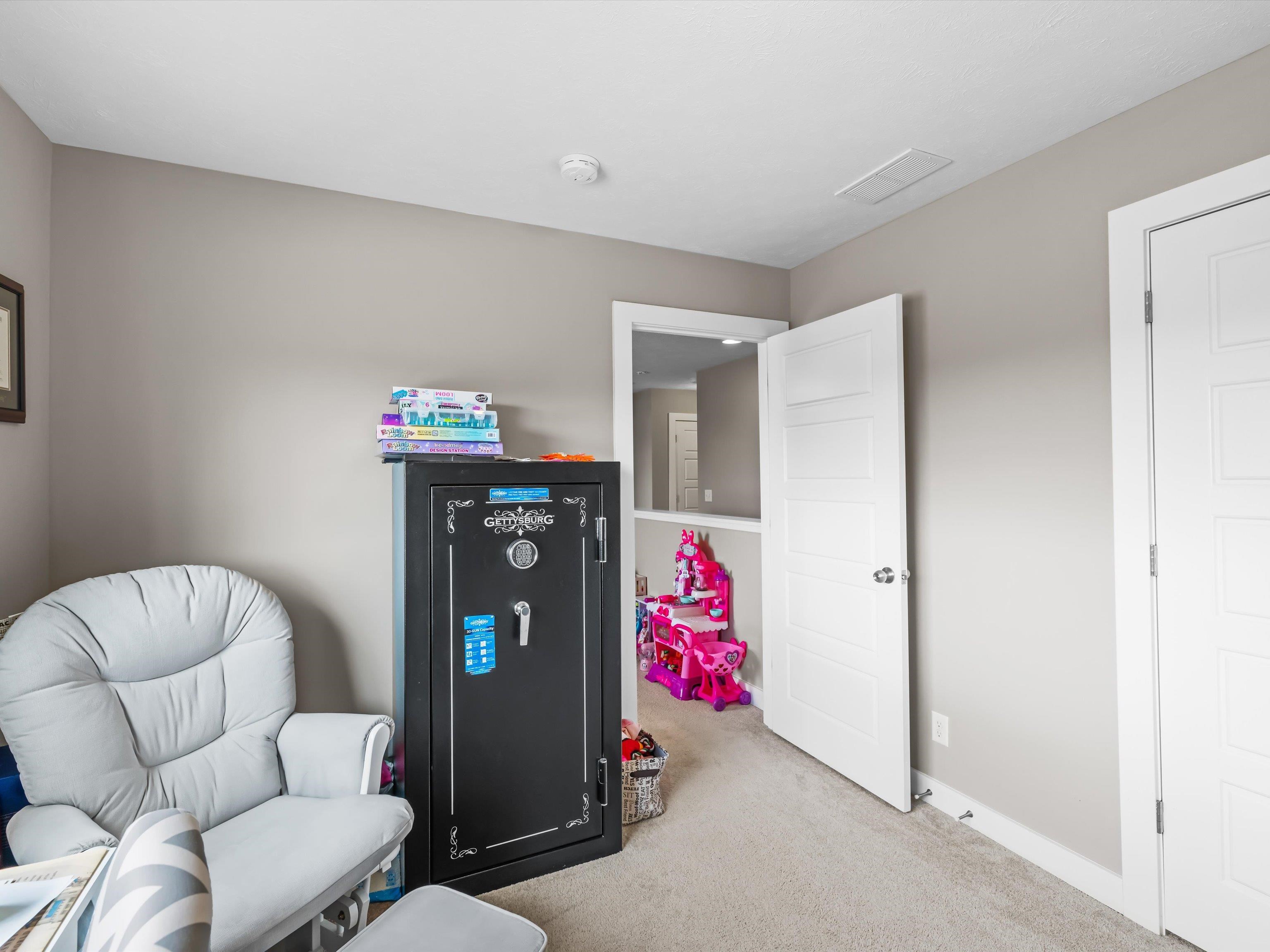 2303 Blossom Ct., Utica, Kentucky 42376, 4 Bedrooms Bedrooms, ,2 BathroomsBathrooms,Single Family Residence,For Sale,Blossom Ct.,92033