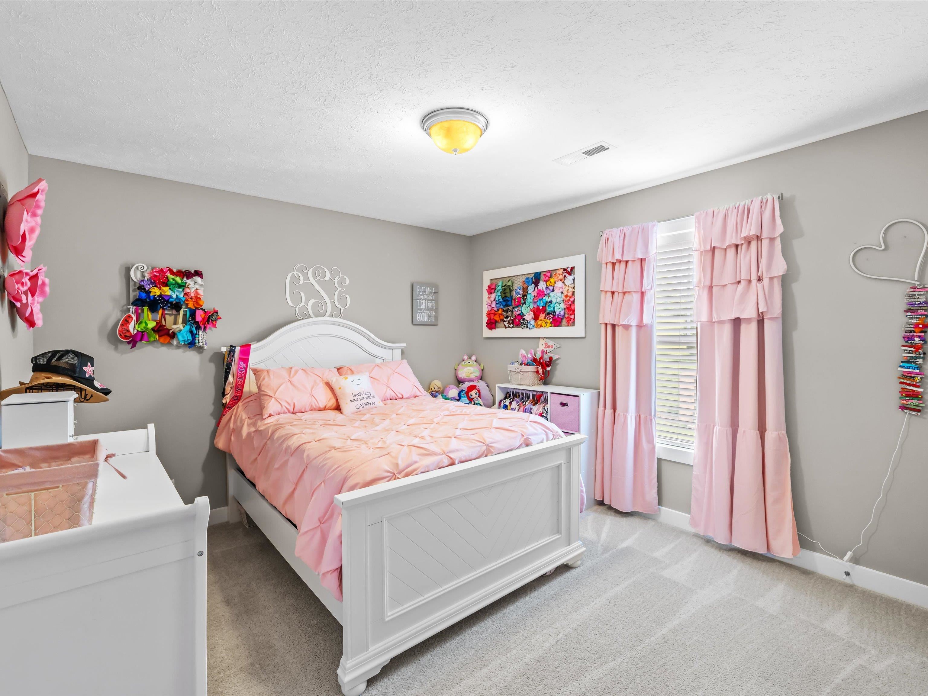 2303 Blossom Ct., Utica, Kentucky 42376, 4 Bedrooms Bedrooms, ,2 BathroomsBathrooms,Single Family Residence,For Sale,Blossom Ct.,92033