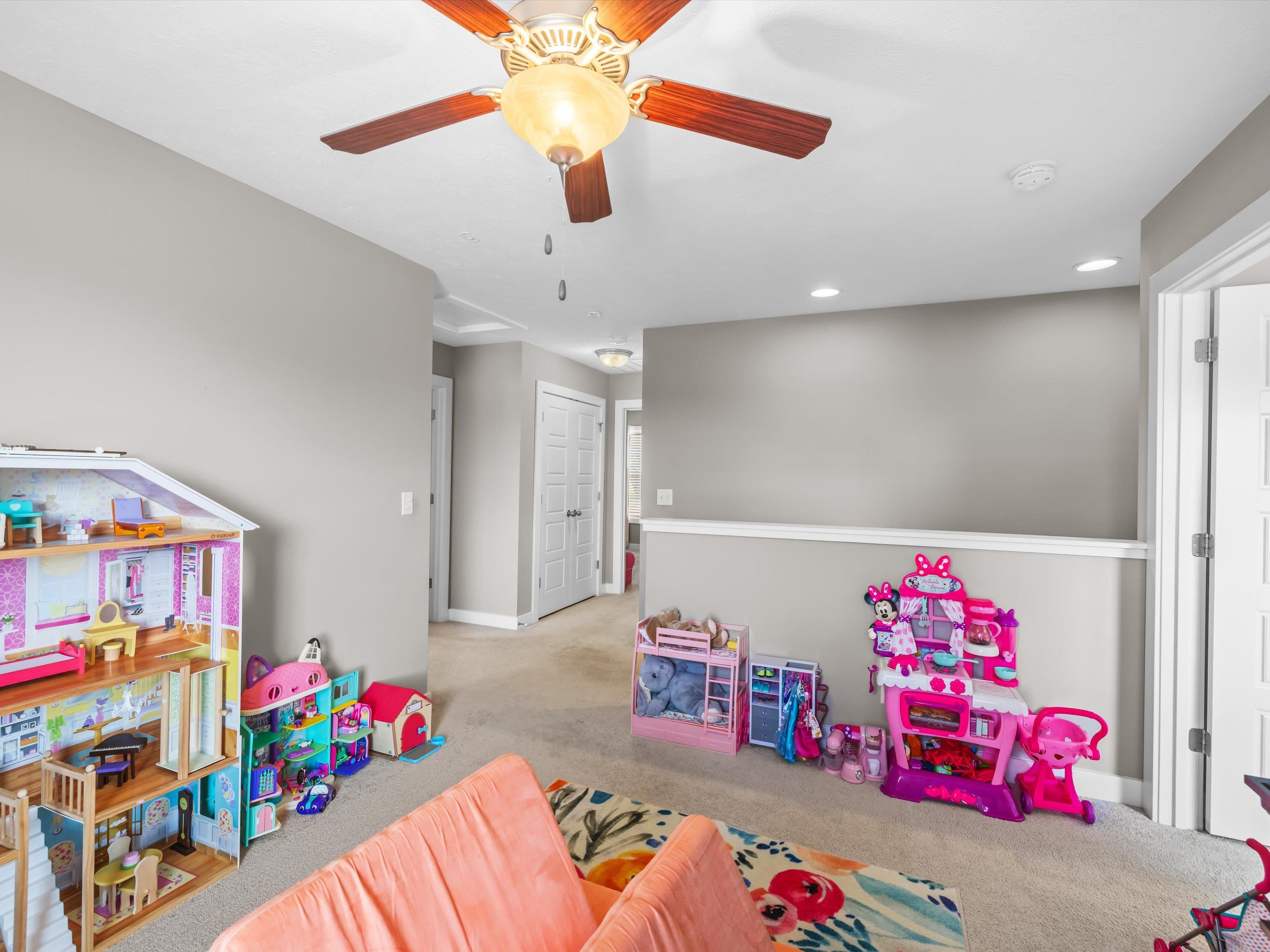 2303 Blossom Ct., Utica, Kentucky 42376, 4 Bedrooms Bedrooms, ,2 BathroomsBathrooms,Single Family Residence,For Sale,Blossom Ct.,92033