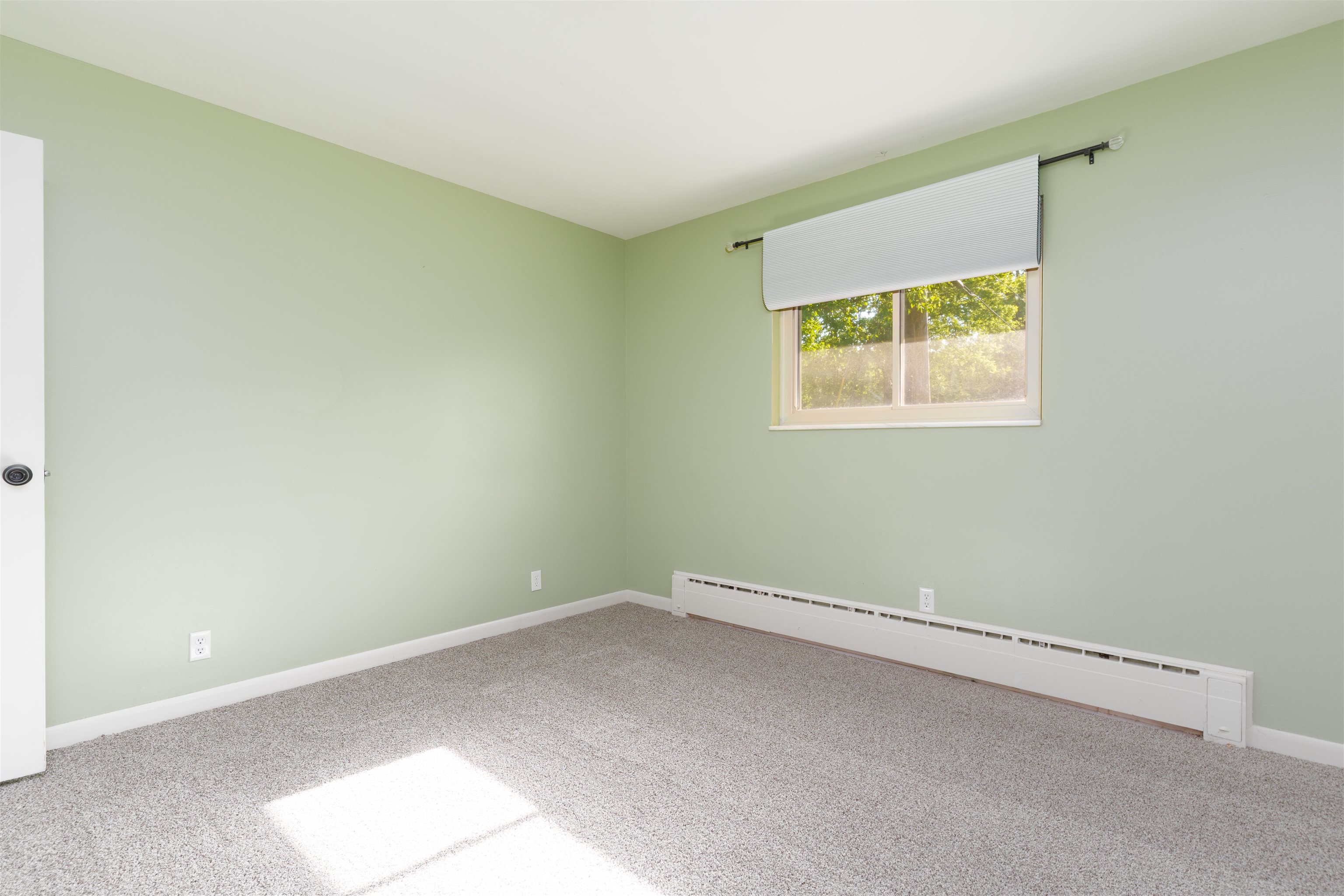 1664 Roosevelt Rd, Owensboro, Kentucky 42301, 4 Bedrooms Bedrooms, ,4 BathroomsBathrooms,Single Family Residence,For Sale,Roosevelt Rd,92036