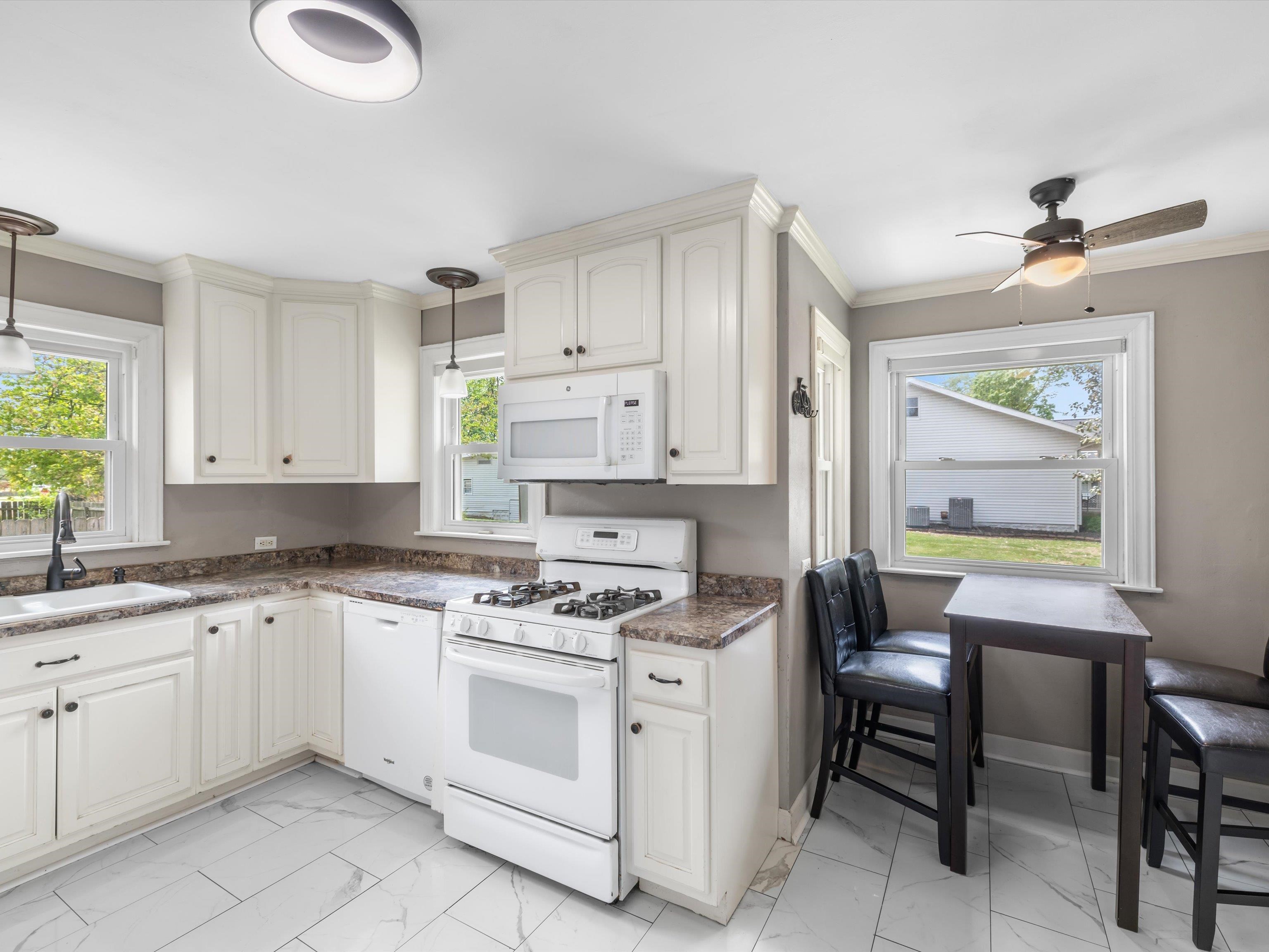 295 Caroline St., Lewisport, Kentucky 42351, 3 Bedrooms Bedrooms, ,2 BathroomsBathrooms,Single Family Residence,For Sale,Caroline St.,92037