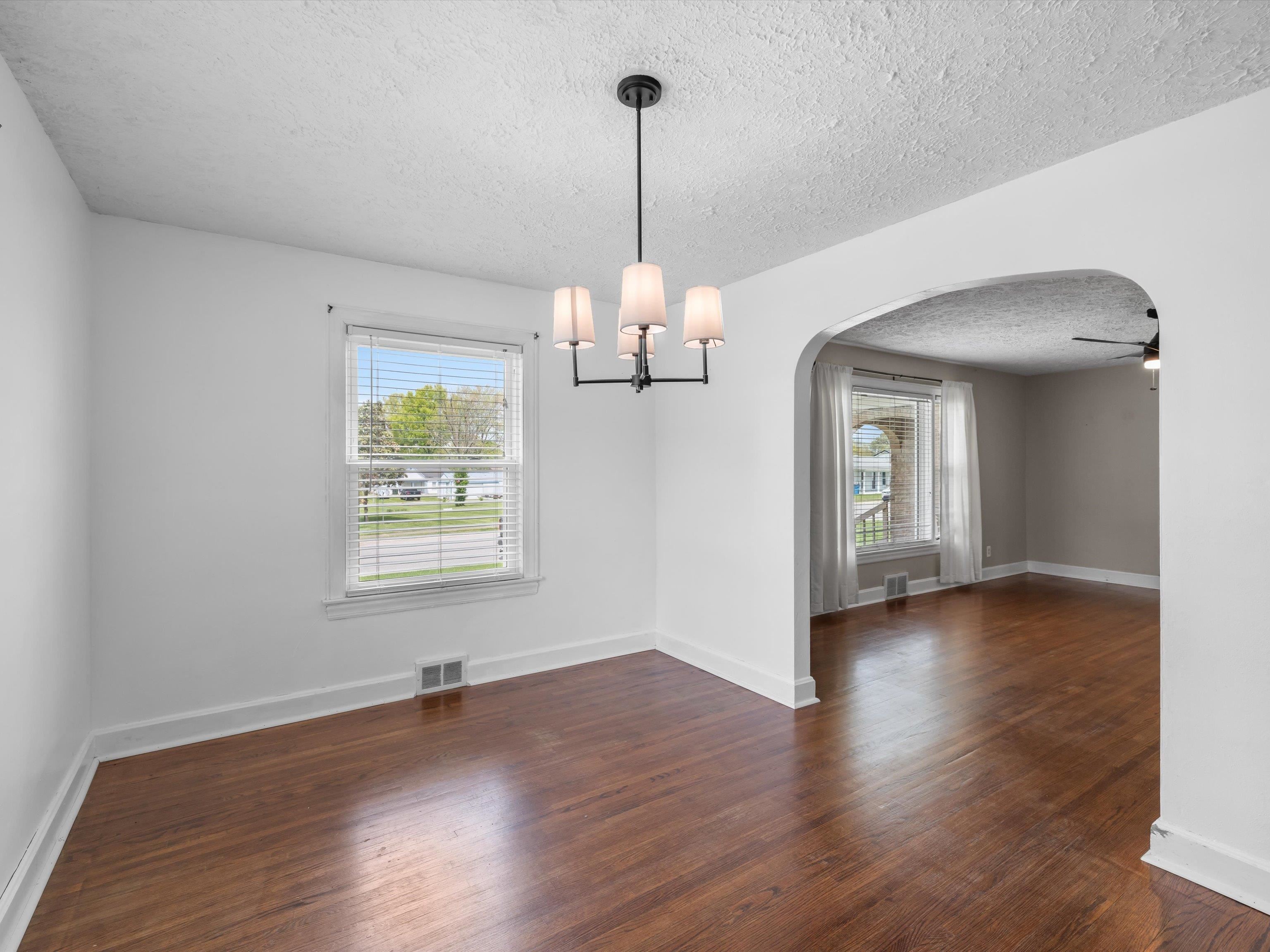 295 Caroline St., Lewisport, Kentucky 42351, 3 Bedrooms Bedrooms, ,2 BathroomsBathrooms,Single Family Residence,For Sale,Caroline St.,92037