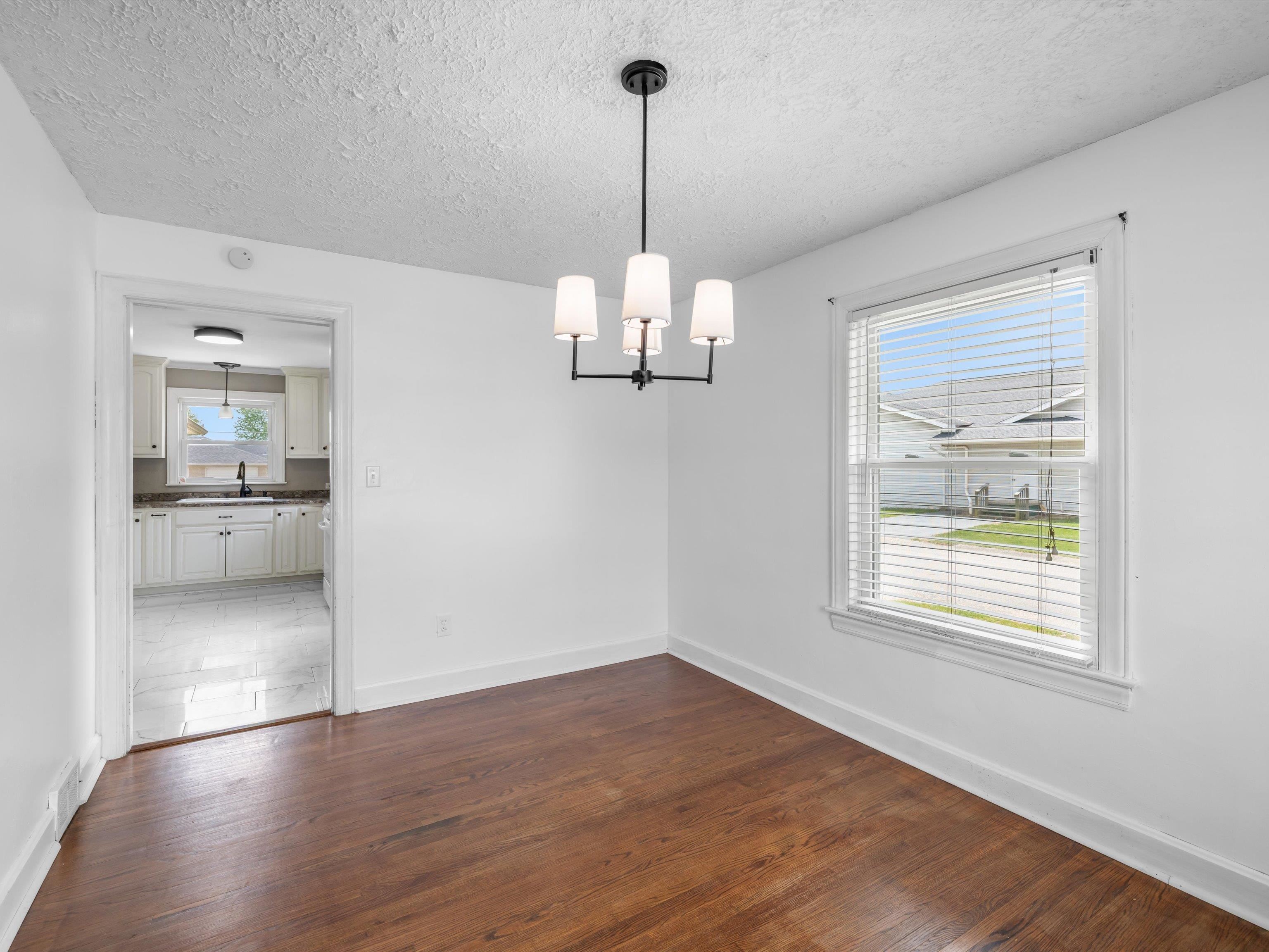 295 Caroline St., Lewisport, Kentucky 42351, 3 Bedrooms Bedrooms, ,2 BathroomsBathrooms,Single Family Residence,For Sale,Caroline St.,92037