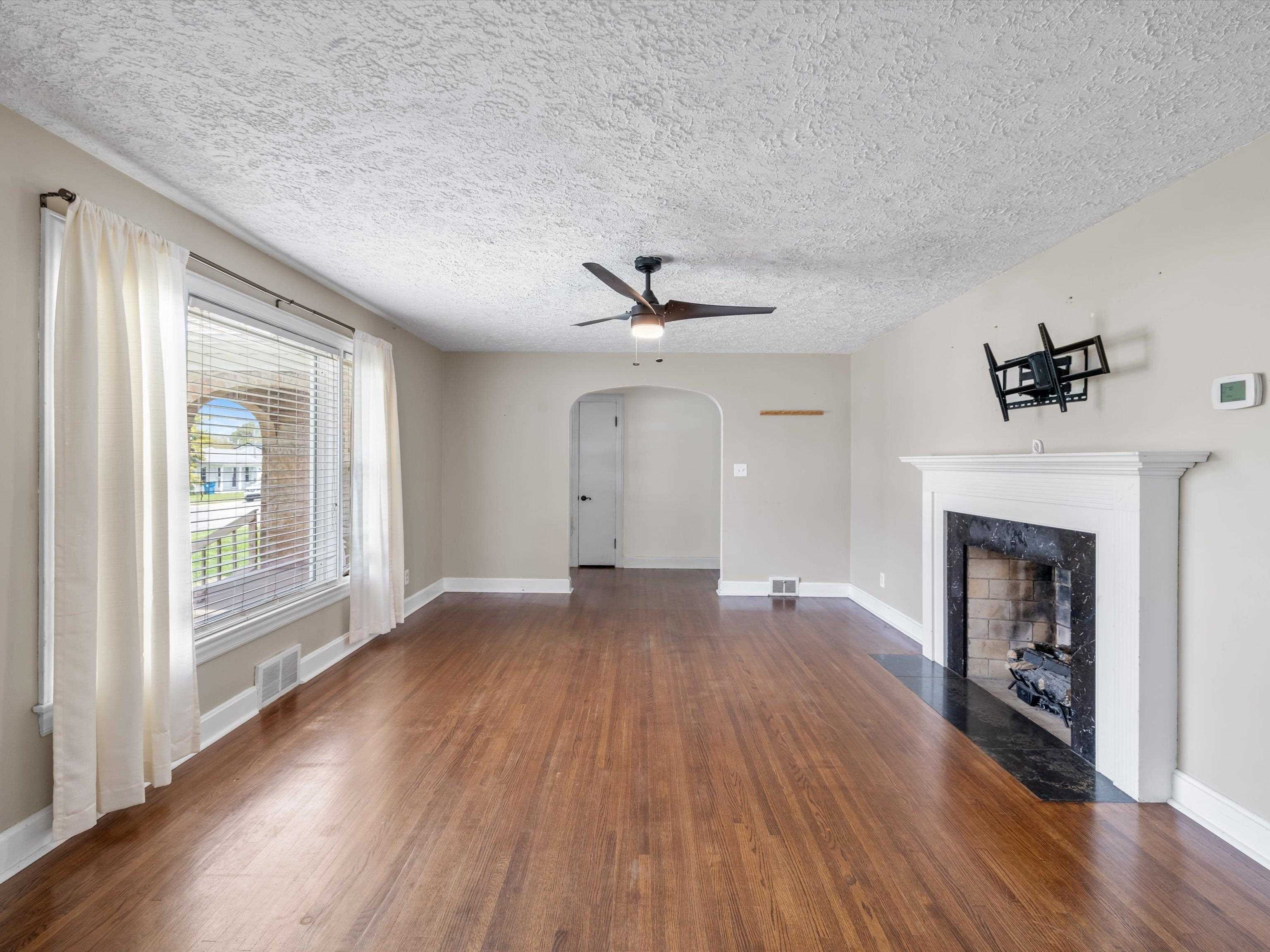 295 Caroline St., Lewisport, Kentucky 42351, 3 Bedrooms Bedrooms, ,2 BathroomsBathrooms,Single Family Residence,For Sale,Caroline St.,92037