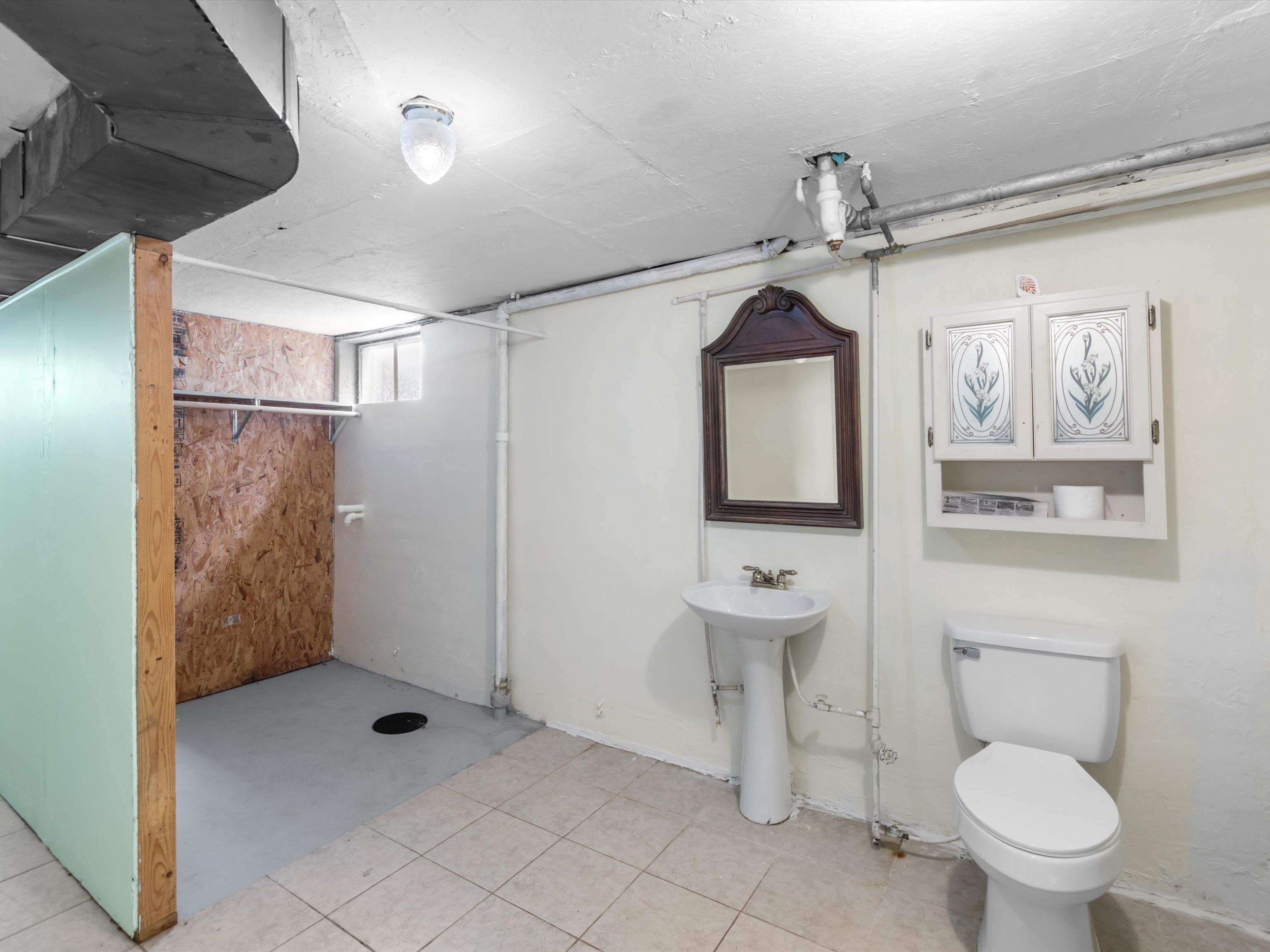 295 Caroline St., Lewisport, Kentucky 42351, 3 Bedrooms Bedrooms, ,2 BathroomsBathrooms,Single Family Residence,For Sale,Caroline St.,92037