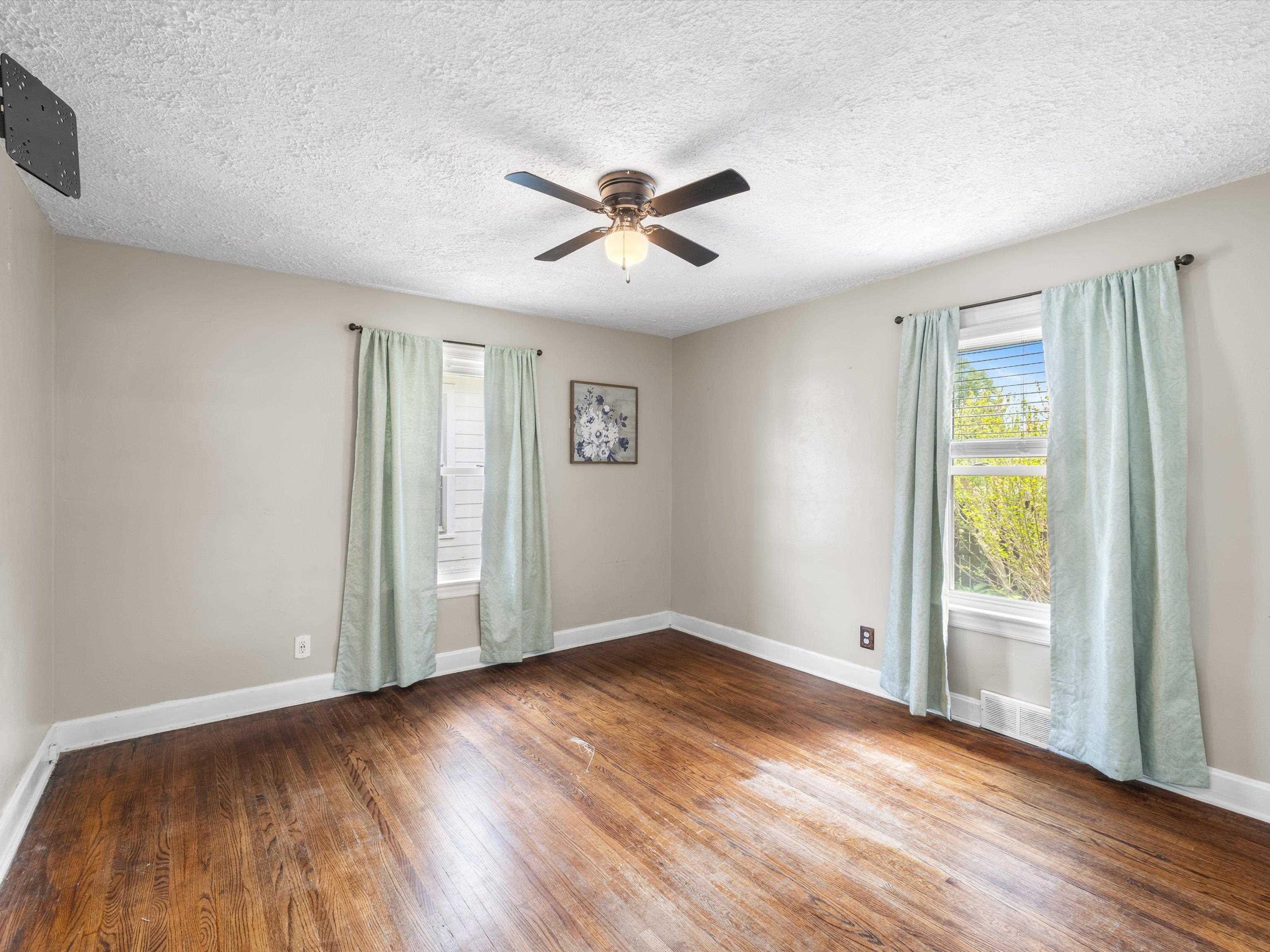 295 Caroline St., Lewisport, Kentucky 42351, 3 Bedrooms Bedrooms, ,2 BathroomsBathrooms,Single Family Residence,For Sale,Caroline St.,92037