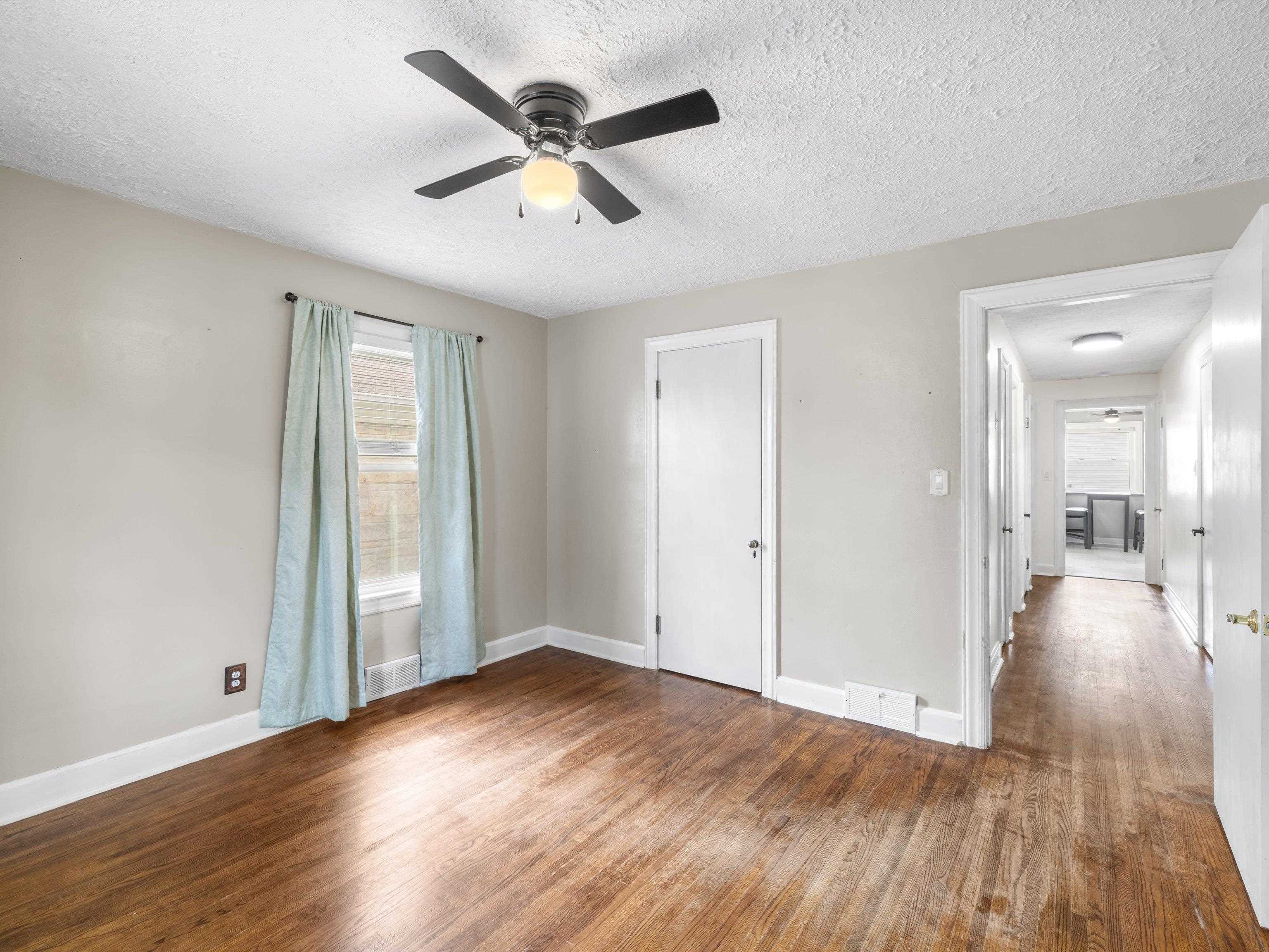 295 Caroline St., Lewisport, Kentucky 42351, 3 Bedrooms Bedrooms, ,2 BathroomsBathrooms,Single Family Residence,For Sale,Caroline St.,92037