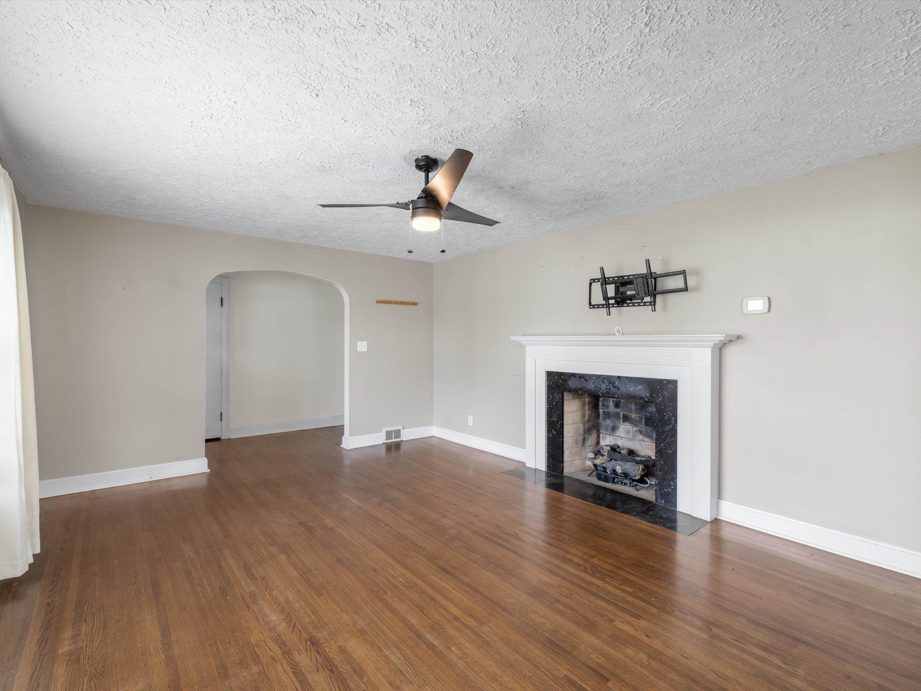 295 Caroline St., Lewisport, Kentucky 42351, 3 Bedrooms Bedrooms, ,2 BathroomsBathrooms,Single Family Residence,For Sale,Caroline St.,92037