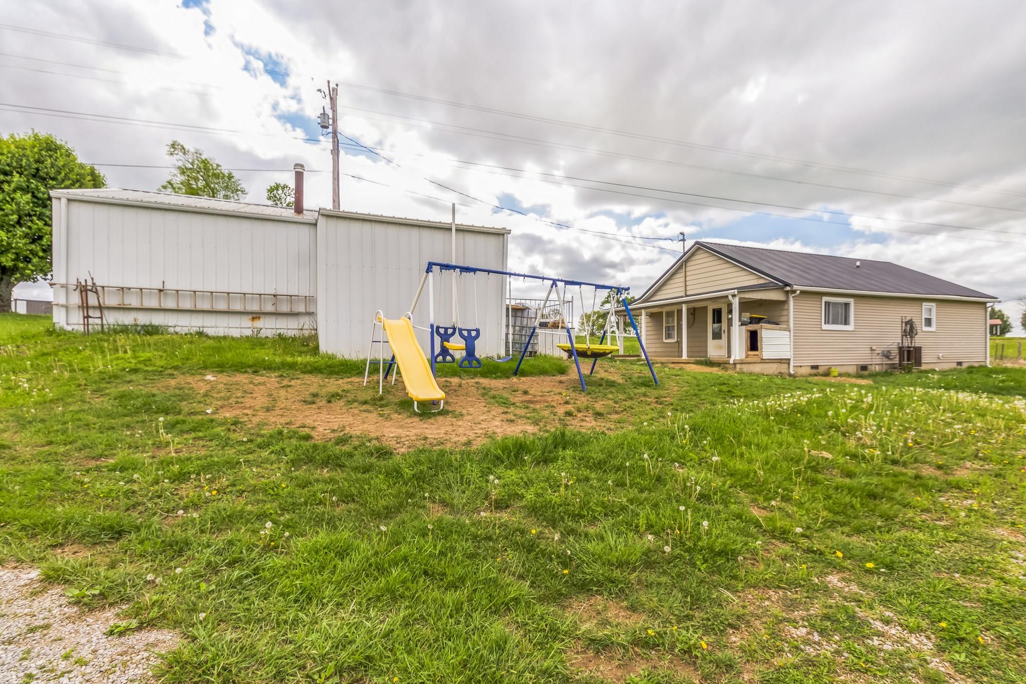 9510 Anneta Rd, Leitchfield, Kentucky 42754, 3 Bedrooms Bedrooms, ,1 BathroomBathrooms,Single Family Residence,For Sale,Anneta Rd,92040