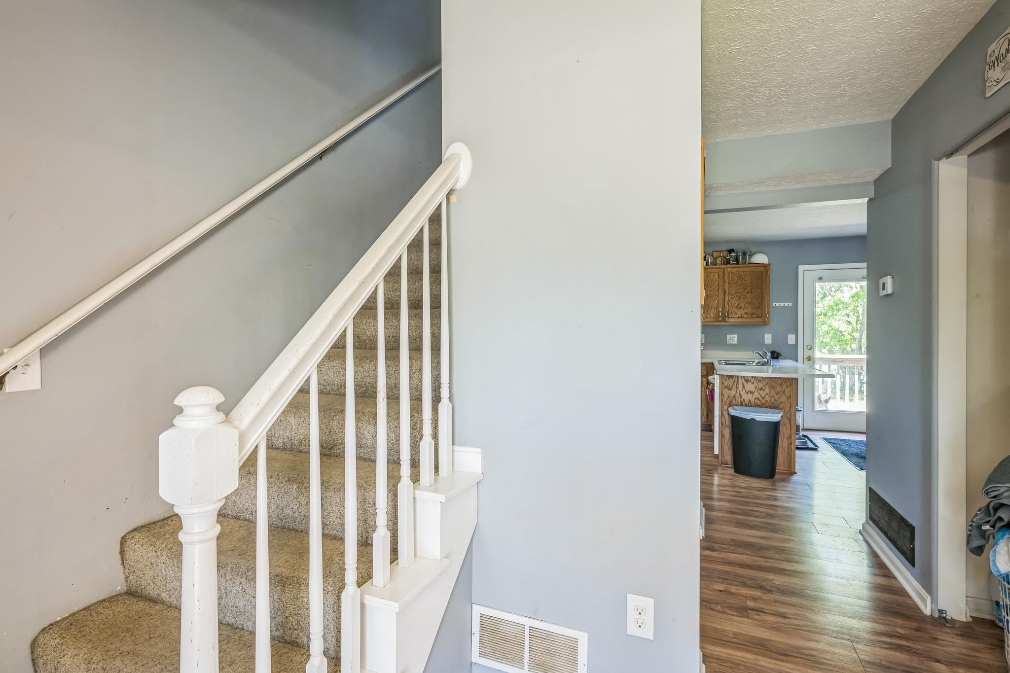1231 Eastern Street, Elizabethtown, Kentucky 42701, 3 Bedrooms Bedrooms, ,2 BathroomsBathrooms,Single Family Residence,For Sale,Eastern Street,92043