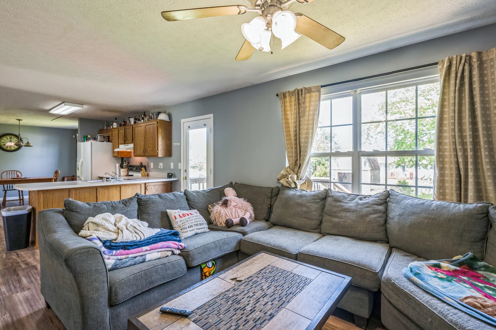 1231 Eastern Street, Elizabethtown, Kentucky 42701, 3 Bedrooms Bedrooms, ,2 BathroomsBathrooms,Single Family Residence,For Sale,Eastern Street,92043