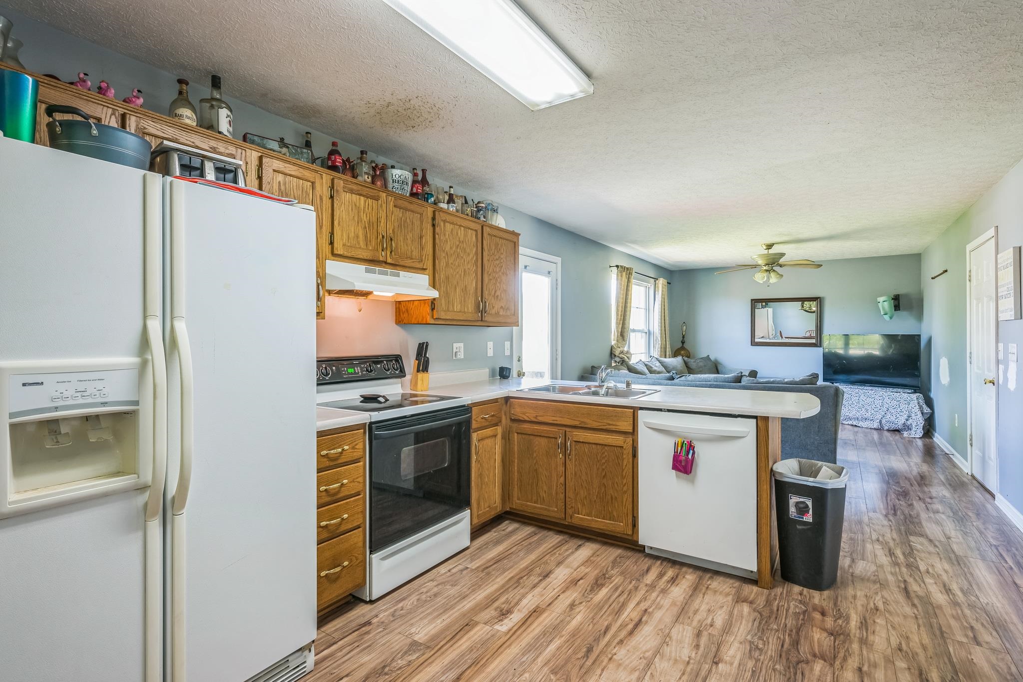 1231 Eastern Street, Elizabethtown, Kentucky 42701, 3 Bedrooms Bedrooms, ,2 BathroomsBathrooms,Single Family Residence,For Sale,Eastern Street,92043