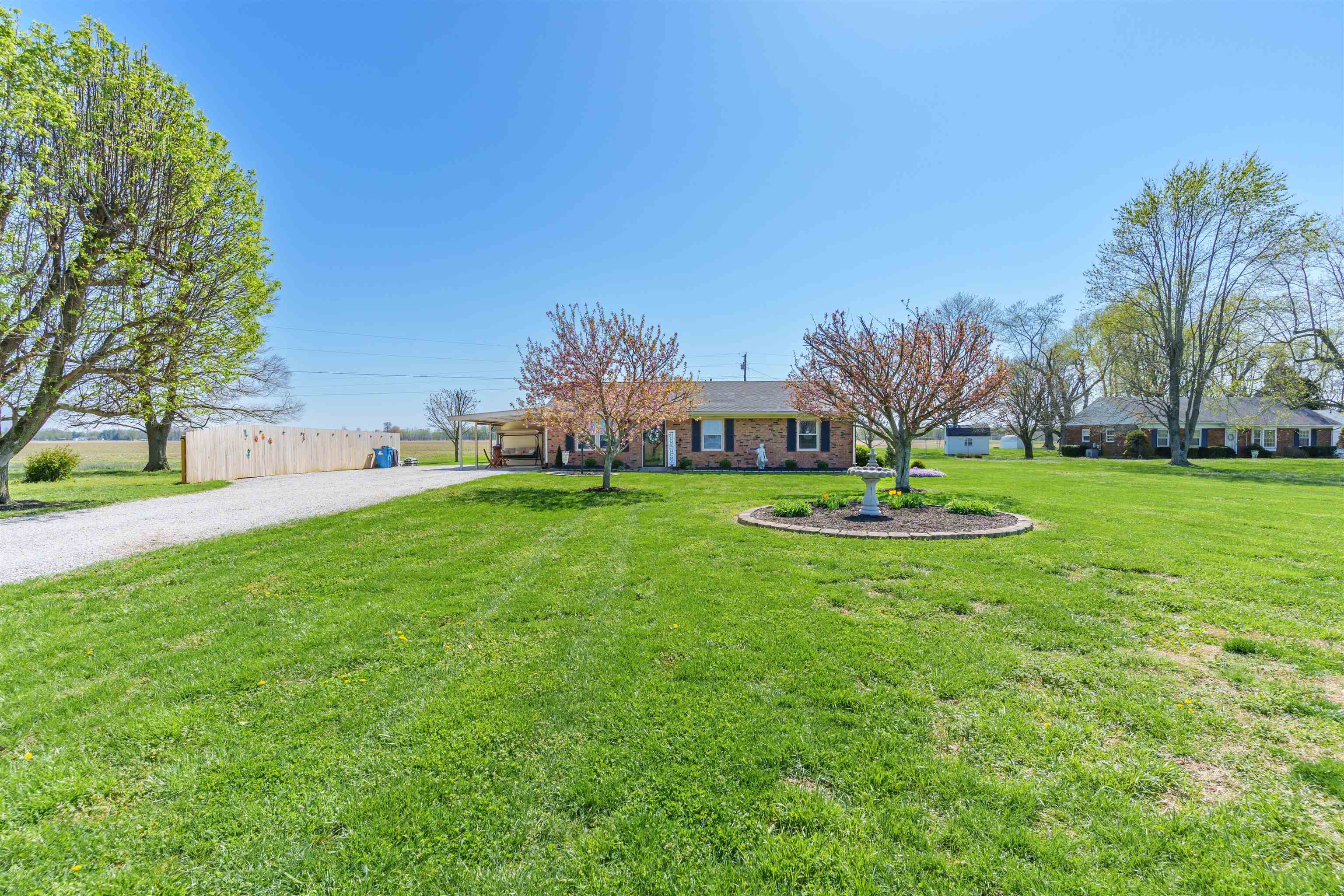 1570 Fogle Road, Owensboro, Kentucky 42301, 3 Bedrooms Bedrooms, ,1 BathroomBathrooms,Single Family Residence,For Sale,Fogle Road,92044