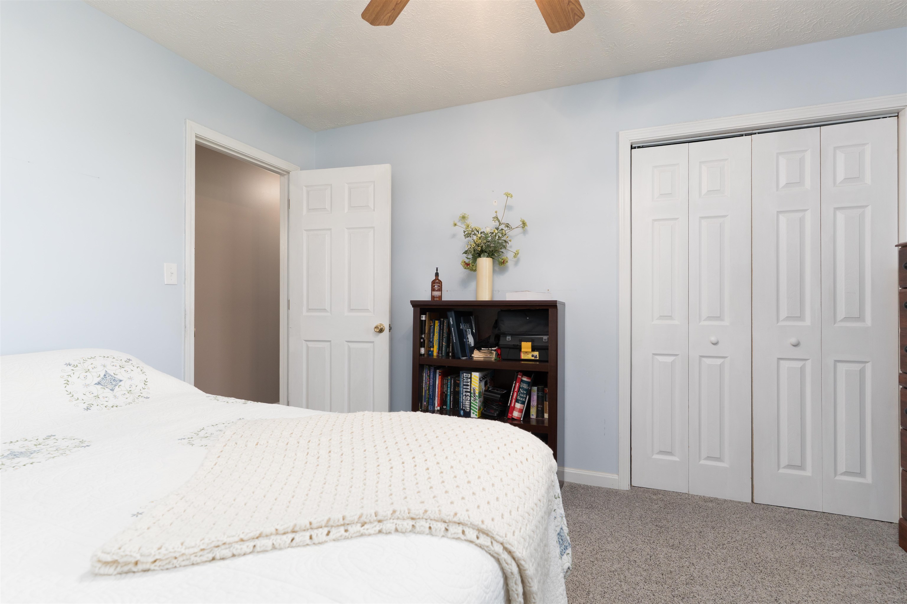 1570 Fogle Road, Owensboro, Kentucky 42301, 3 Bedrooms Bedrooms, ,1 BathroomBathrooms,Single Family Residence,For Sale,Fogle Road,92044