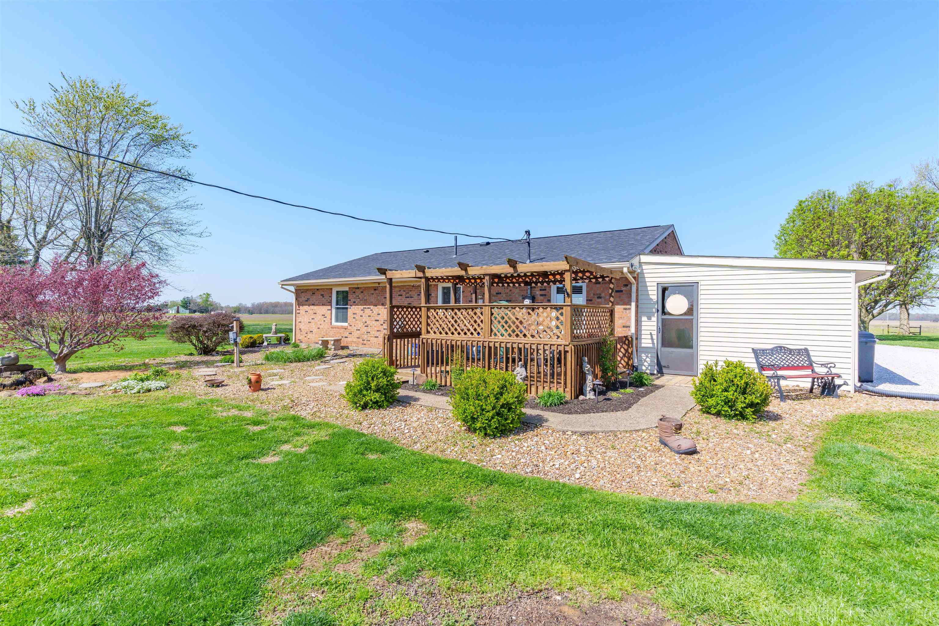 1570 Fogle Road, Owensboro, Kentucky 42301, 3 Bedrooms Bedrooms, ,1 BathroomBathrooms,Single Family Residence,For Sale,Fogle Road,92044