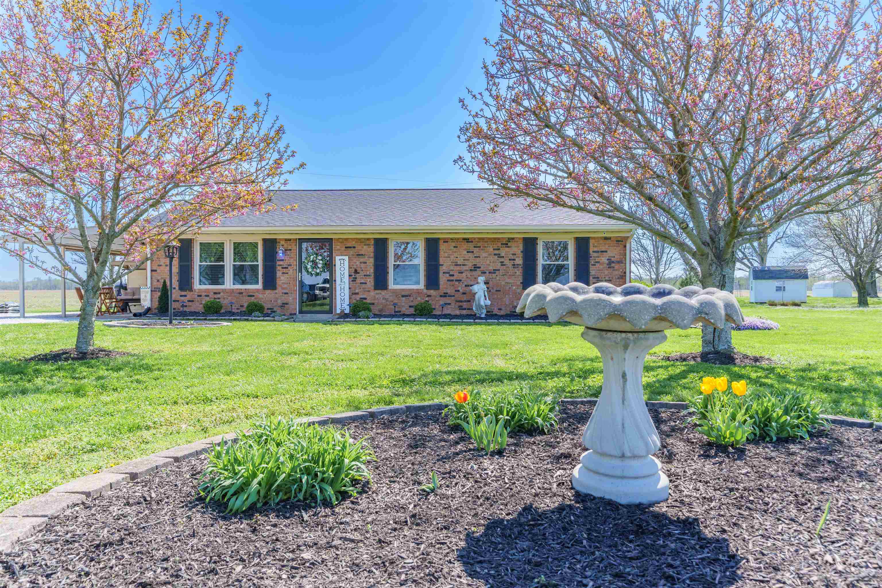 1570 Fogle Road, Owensboro, Kentucky 42301, 3 Bedrooms Bedrooms, ,1 BathroomBathrooms,Single Family Residence,For Sale,Fogle Road,92044