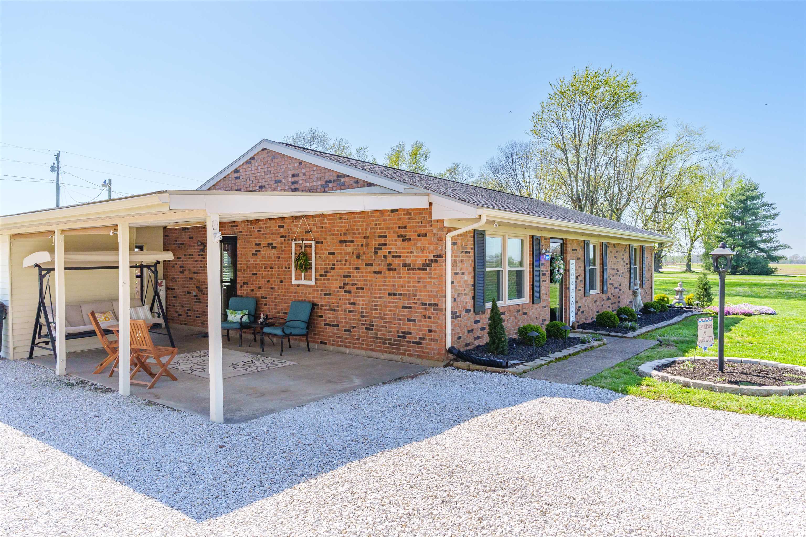 1570 Fogle Road, Owensboro, Kentucky 42301, 3 Bedrooms Bedrooms, ,1 BathroomBathrooms,Single Family Residence,For Sale,Fogle Road,92044