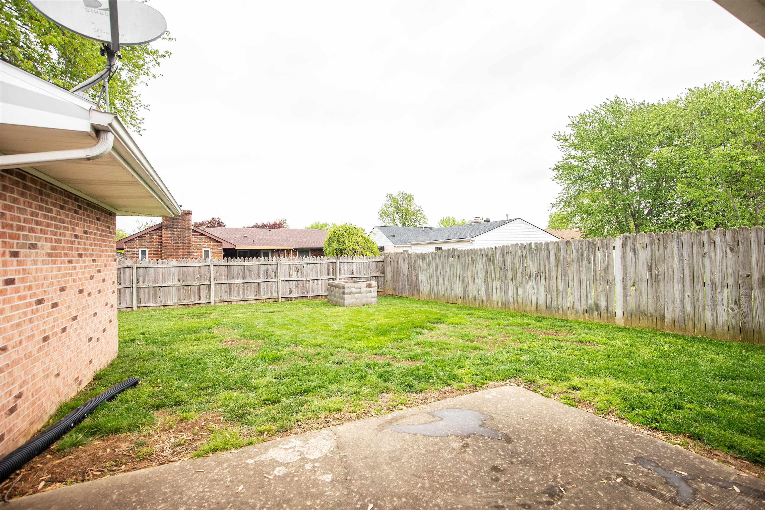 829 Mason Court, Owensboro, Kentucky 42303, 3 Bedrooms Bedrooms, ,2 BathroomsBathrooms,Single Family Residence,For Sale,Mason Court,92045