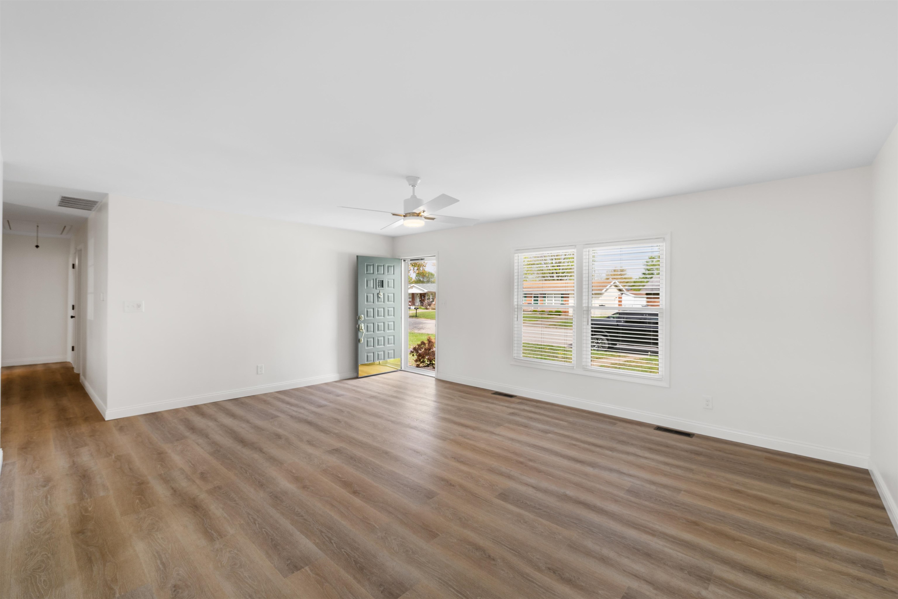 1315 Holland Avenue, Lewisport, Kentucky 42351, 4 Bedrooms Bedrooms, ,2 BathroomsBathrooms,Single Family Residence,For Sale,Holland Avenue,92050