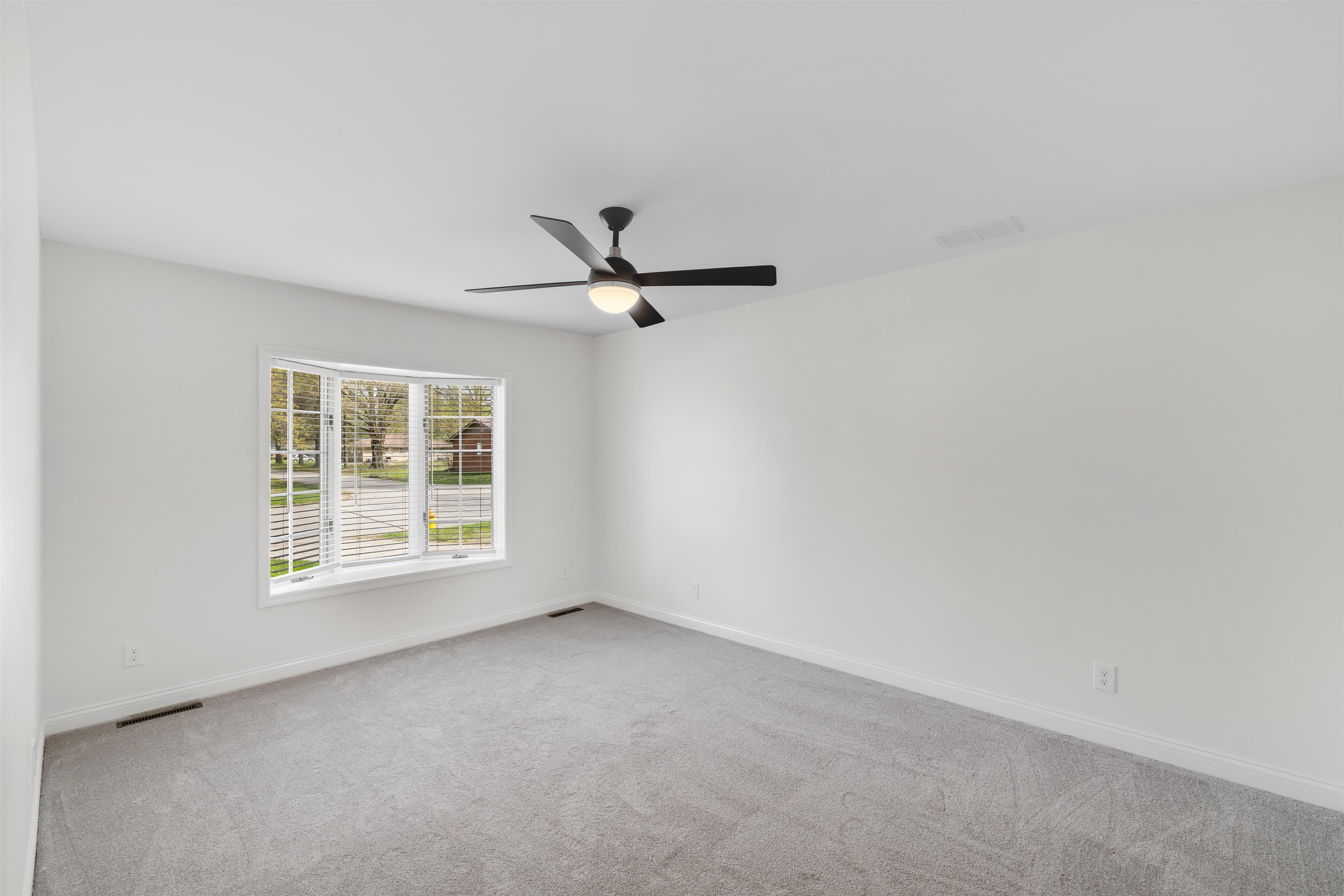 1315 Holland Avenue, Lewisport, Kentucky 42351, 4 Bedrooms Bedrooms, ,2 BathroomsBathrooms,Single Family Residence,For Sale,Holland Avenue,92050