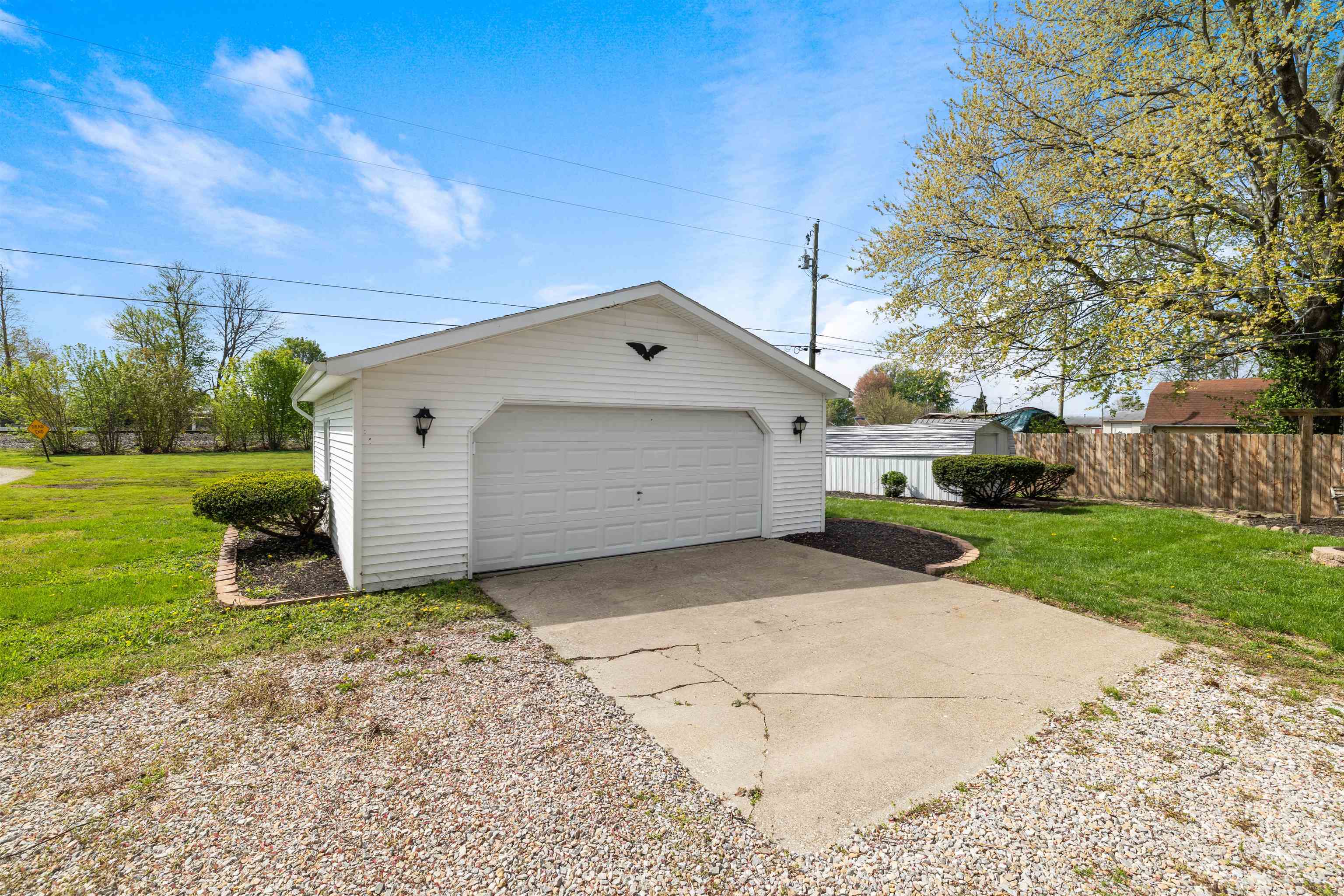 1315 Holland Avenue, Lewisport, Kentucky 42351, 4 Bedrooms Bedrooms, ,2 BathroomsBathrooms,Single Family Residence,For Sale,Holland Avenue,92050