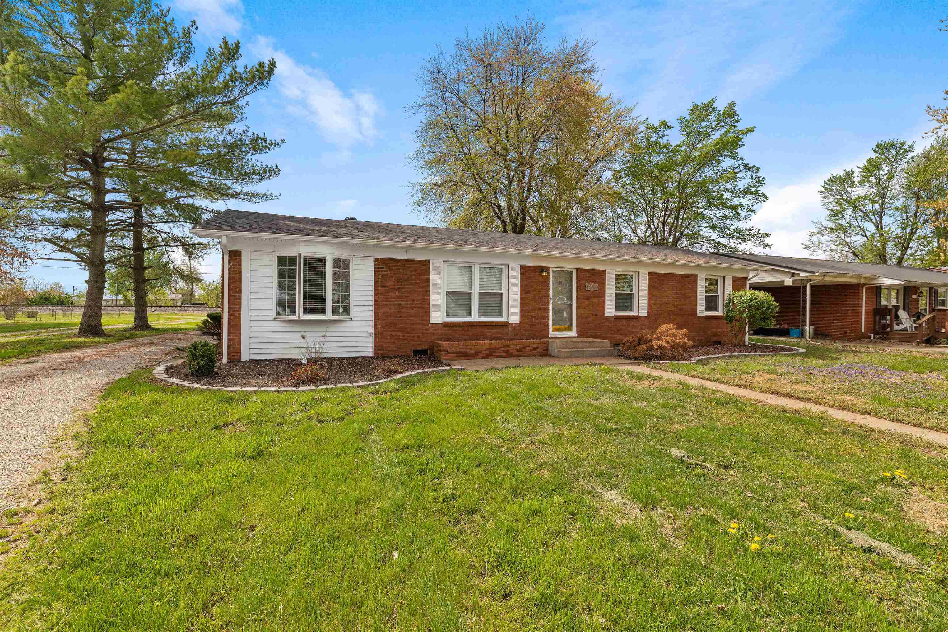 1315 Holland Avenue, Lewisport, Kentucky 42351, 4 Bedrooms Bedrooms, ,2 BathroomsBathrooms,Single Family Residence,For Sale,Holland Avenue,92050