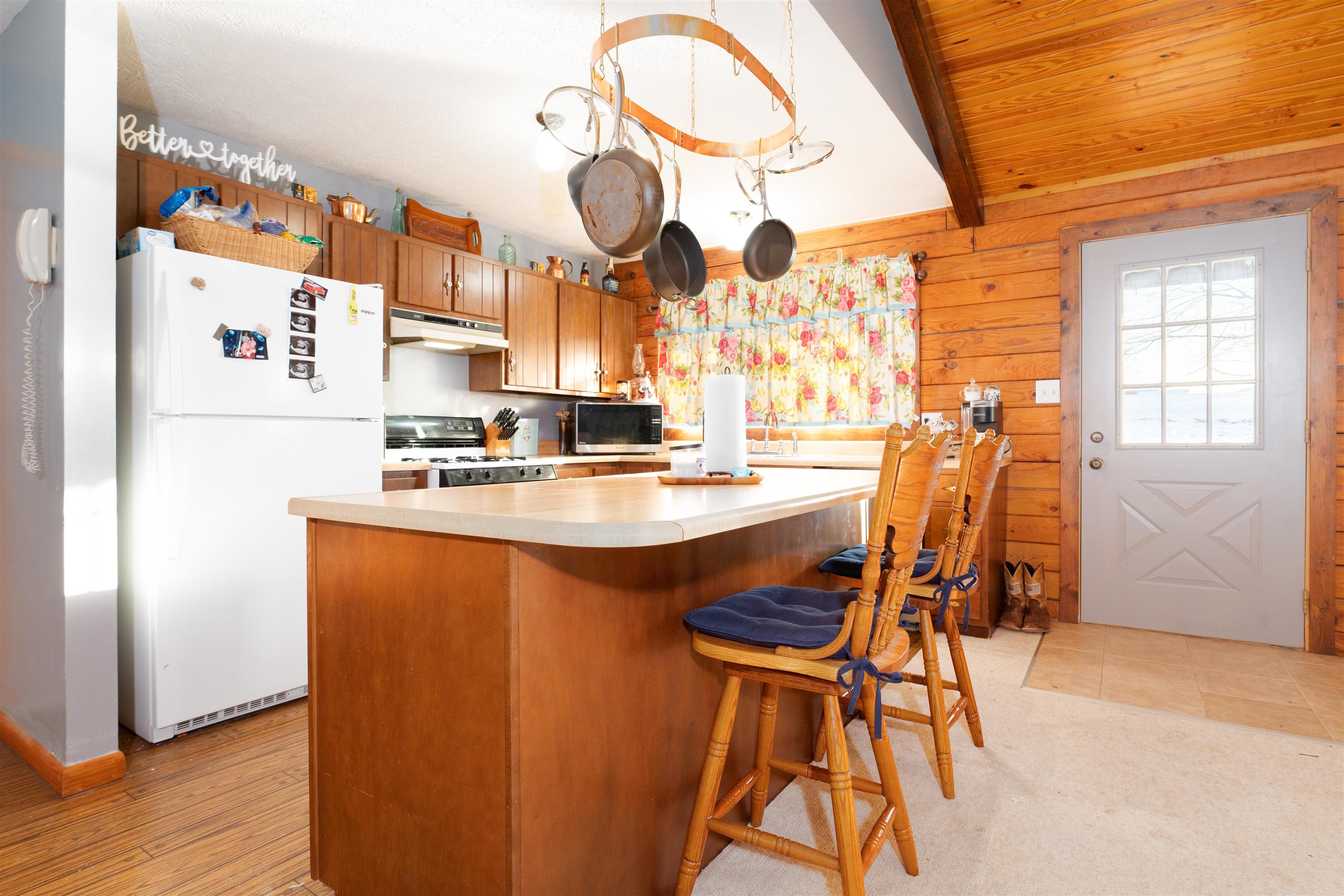 3552 London Pike, Philpot, Kentucky 42366, 2 Bedrooms Bedrooms, ,2 BathroomsBathrooms,Single Family Residence,For Sale,London Pike,92052