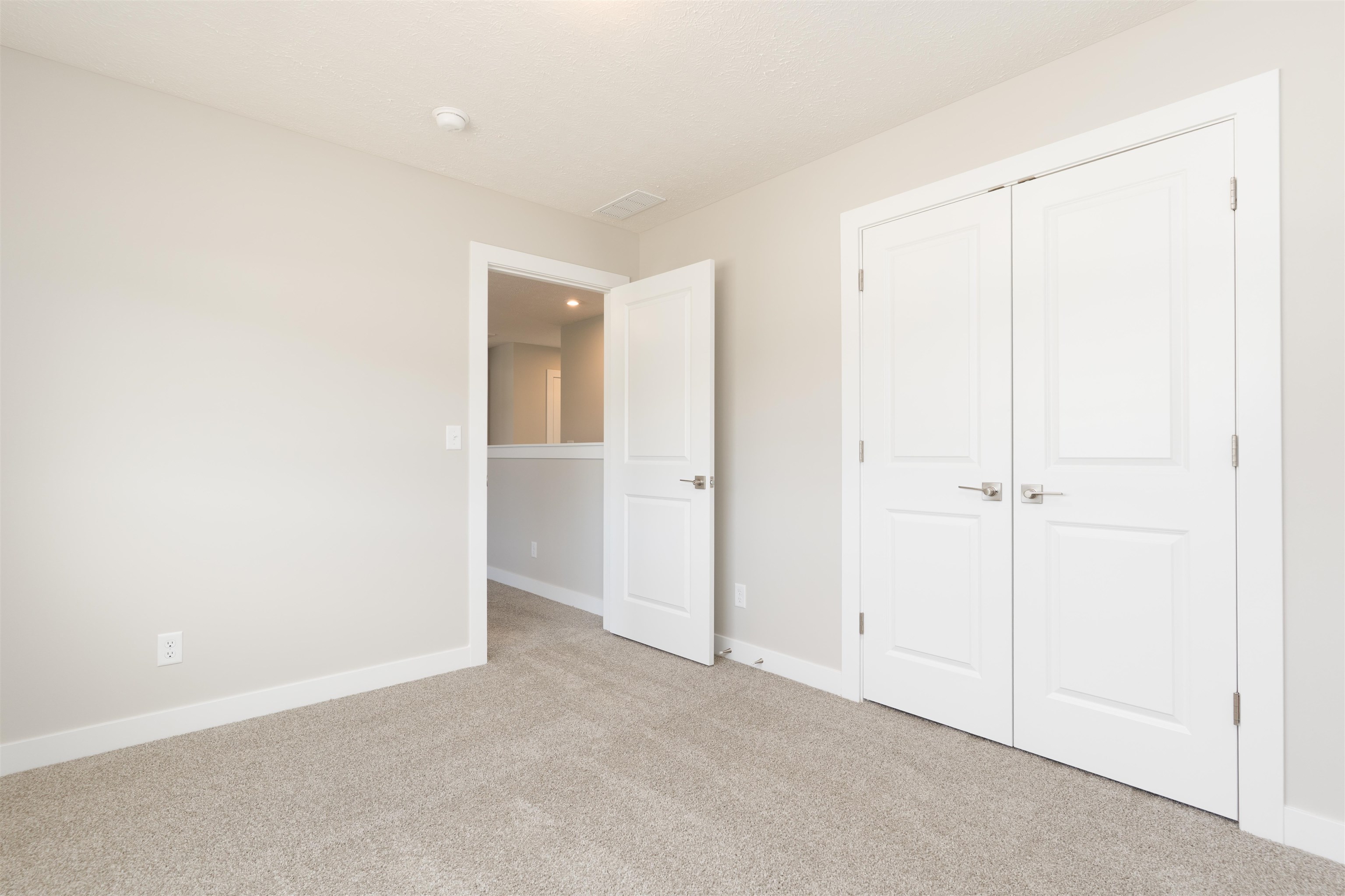 900 Onyx Lane, Owensboro, Kentucky 42301, 4 Bedrooms Bedrooms, ,2 BathroomsBathrooms,Single Family Residence,For Sale,Onyx Lane,92053