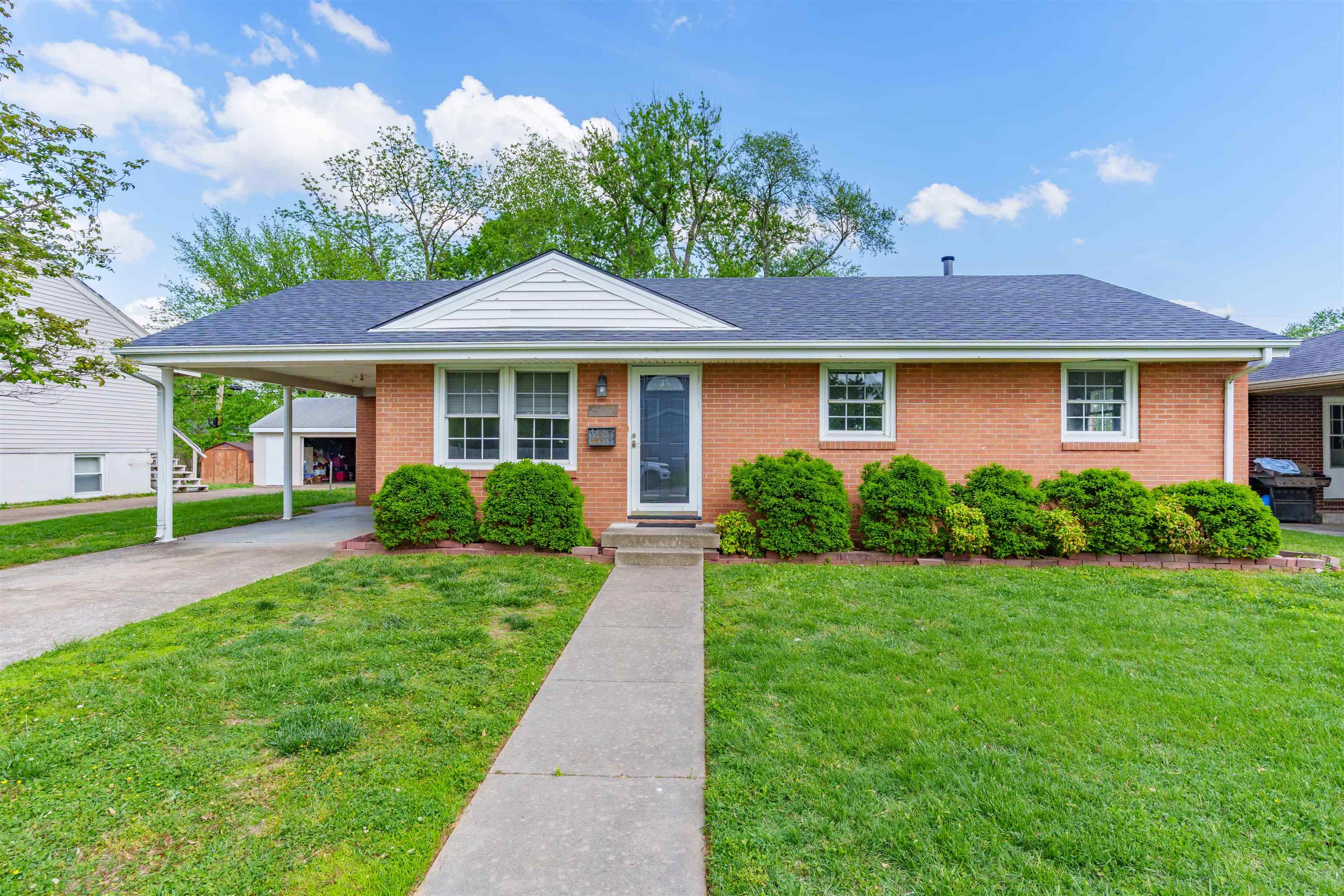 3921 Steele Drive, Owensboro, Kentucky 42301, 3 Bedrooms Bedrooms, ,1 BathroomBathrooms,Single Family Residence,For Sale,Steele Drive,92054