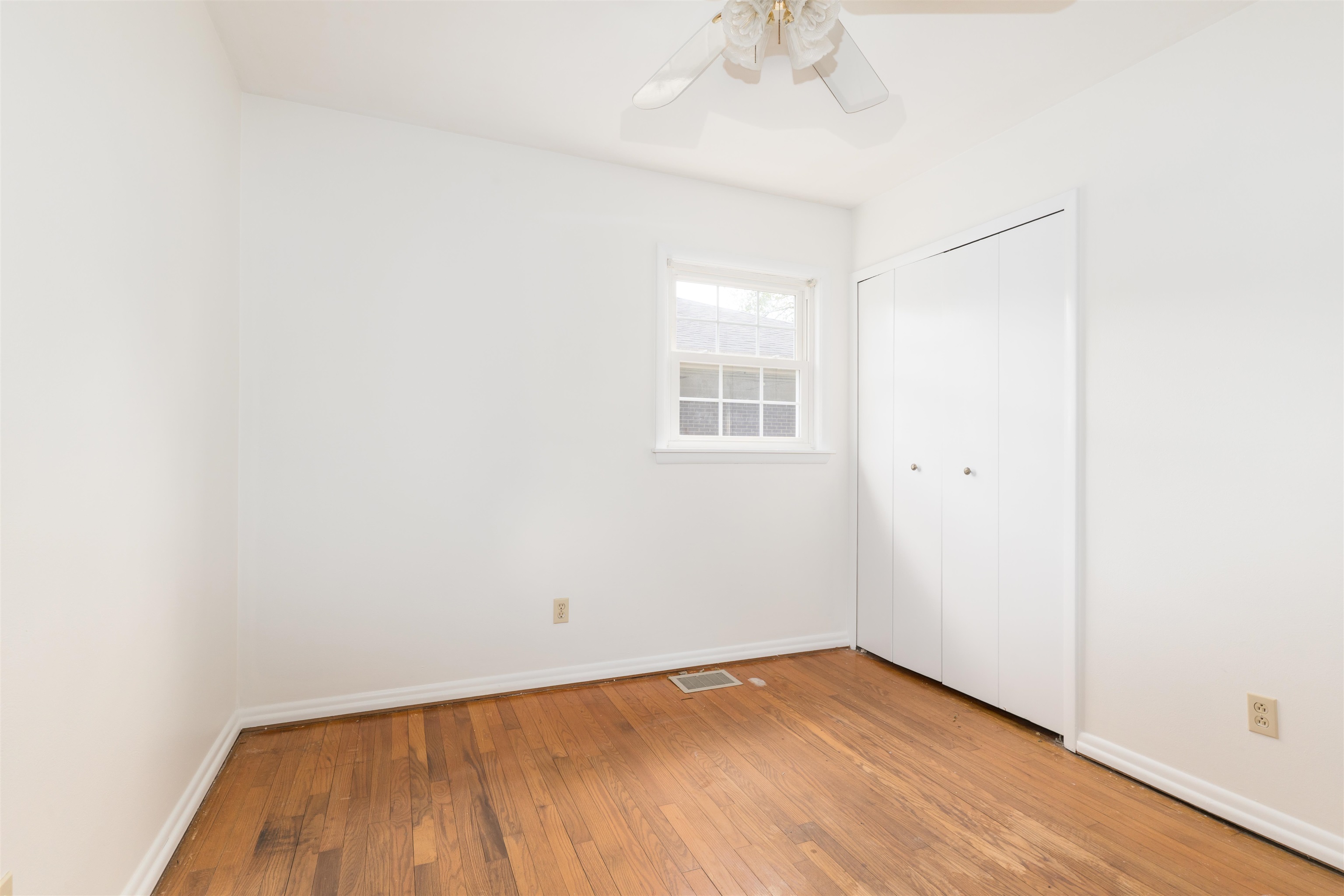 3921 Steele Drive, Owensboro, Kentucky 42301, 3 Bedrooms Bedrooms, ,1 BathroomBathrooms,Single Family Residence,For Sale,Steele Drive,92054