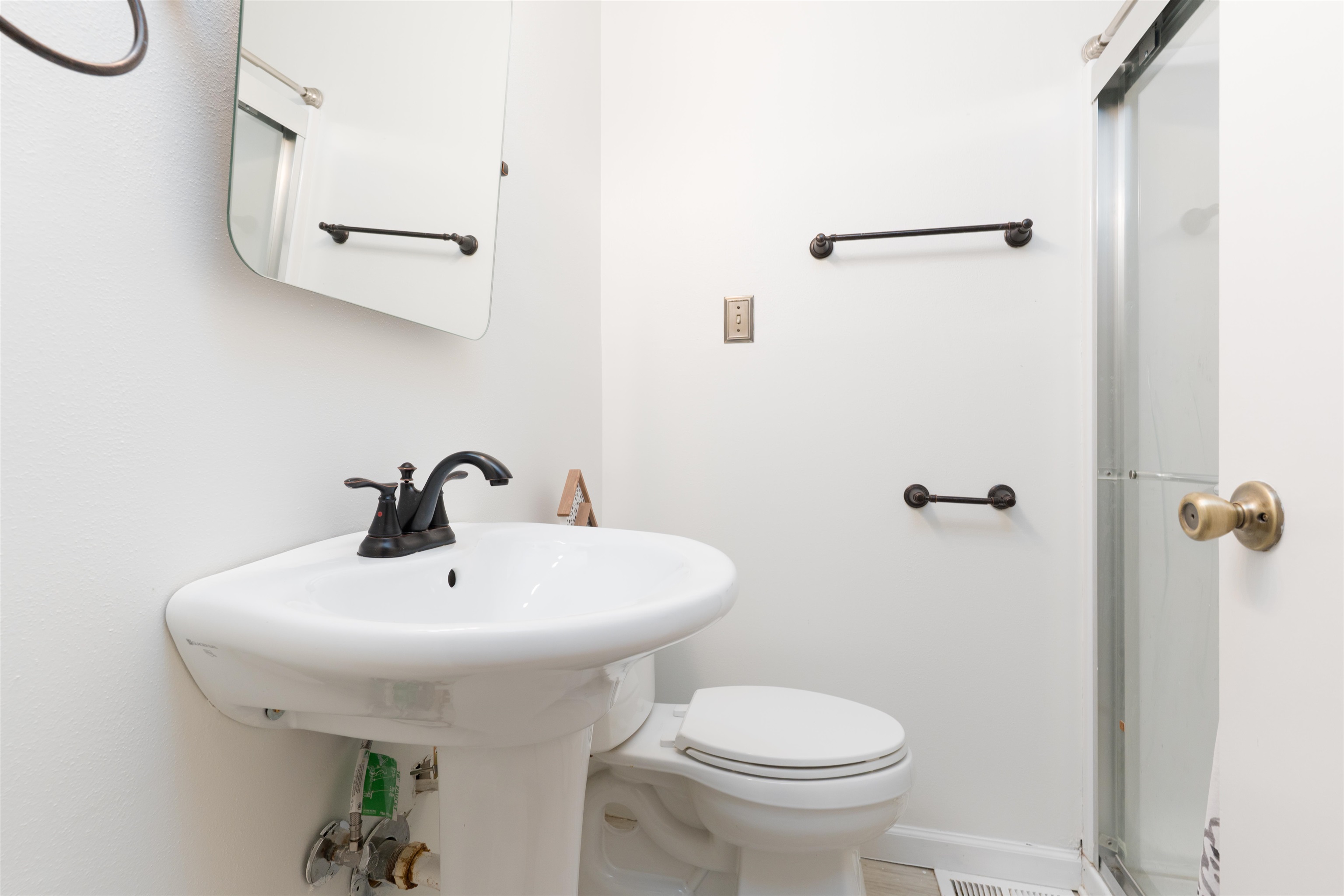 3921 Steele Drive, Owensboro, Kentucky 42301, 3 Bedrooms Bedrooms, ,1 BathroomBathrooms,Single Family Residence,For Sale,Steele Drive,92054