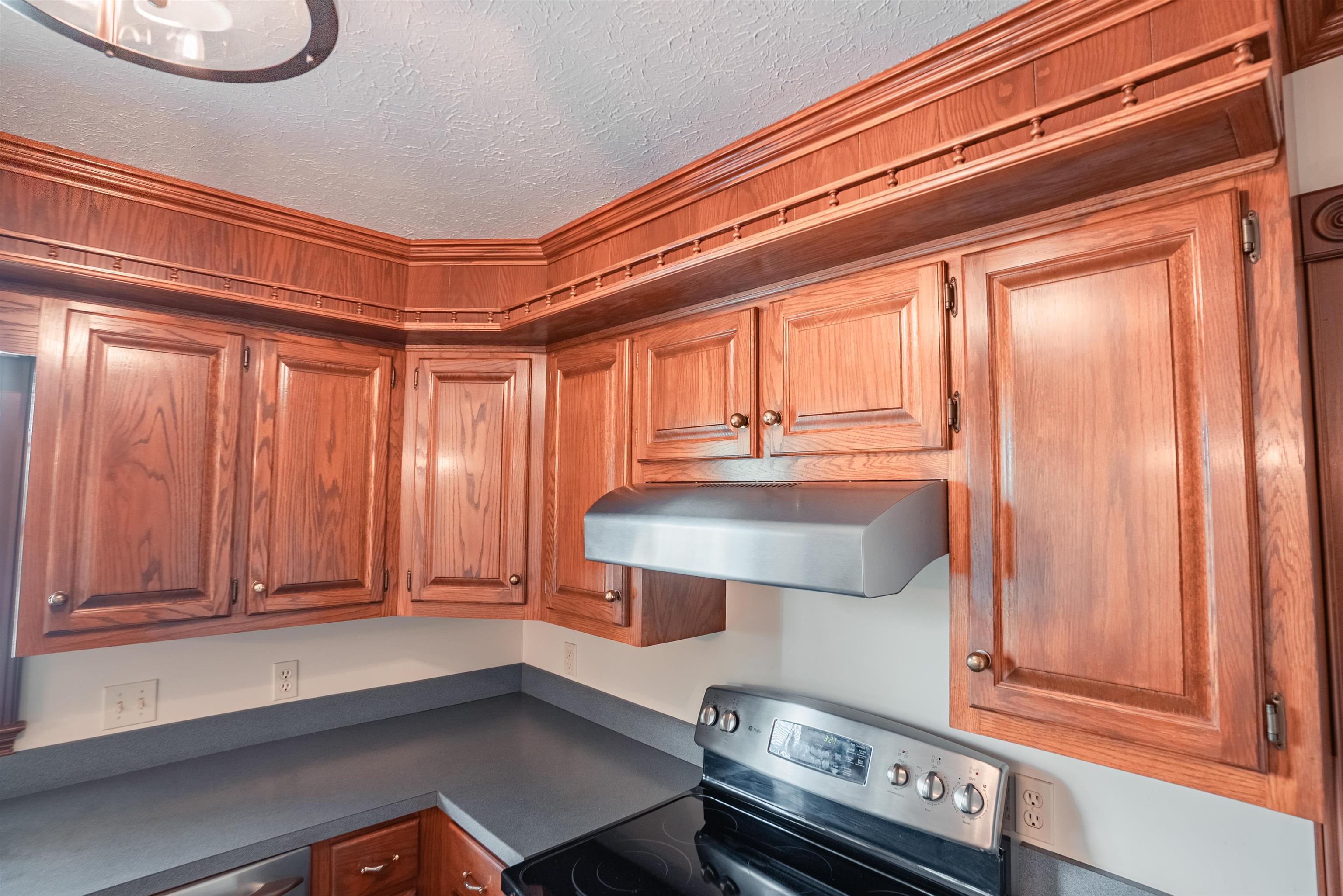 3041 Wrights Landing Road, Owensboro, Kentucky 42303, 5 Bedrooms Bedrooms, ,3 BathroomsBathrooms,Single Family Residence,For Sale,Wrights Landing Road,92056