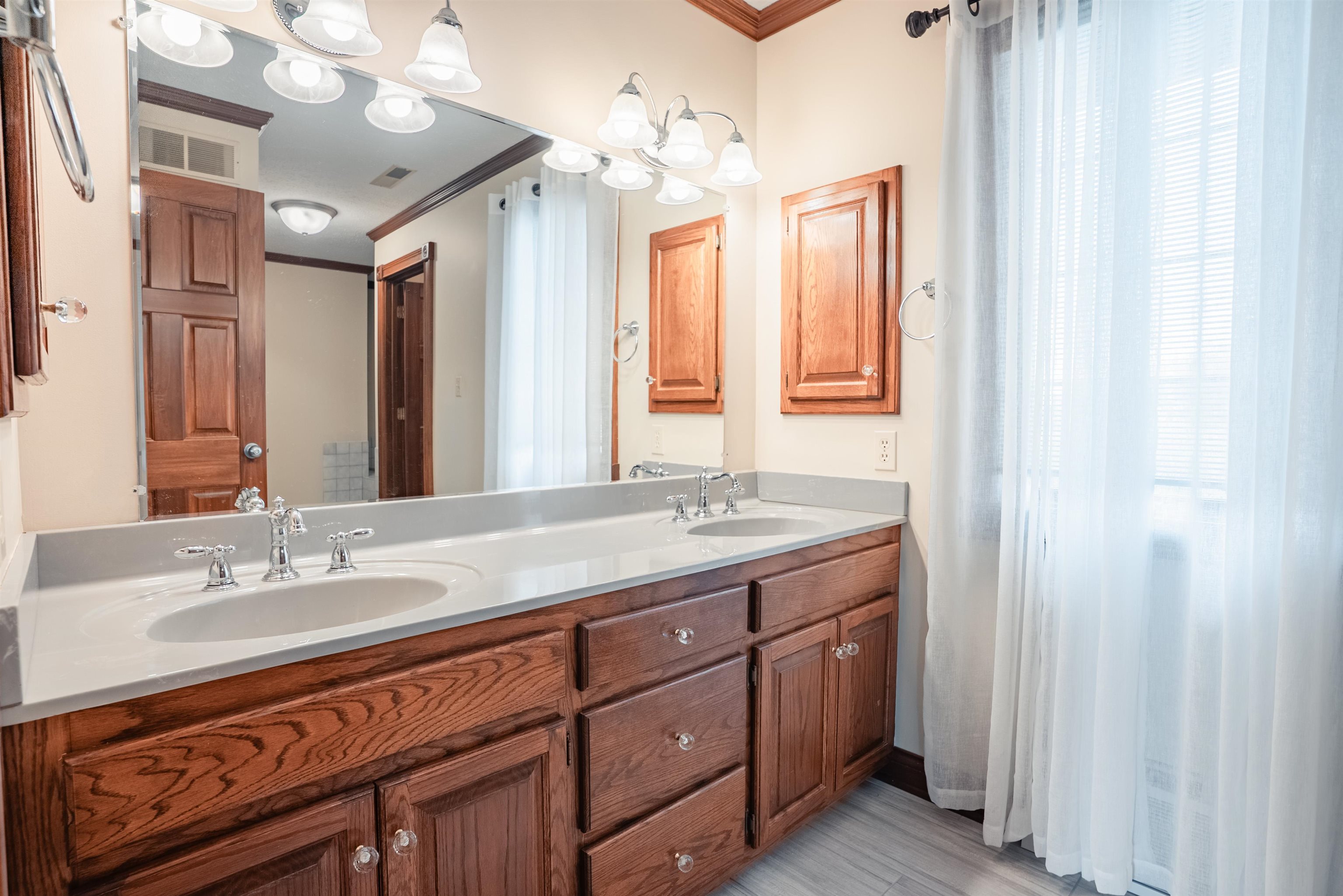3041 Wrights Landing Road, Owensboro, Kentucky 42303, 5 Bedrooms Bedrooms, ,3 BathroomsBathrooms,Single Family Residence,For Sale,Wrights Landing Road,92056