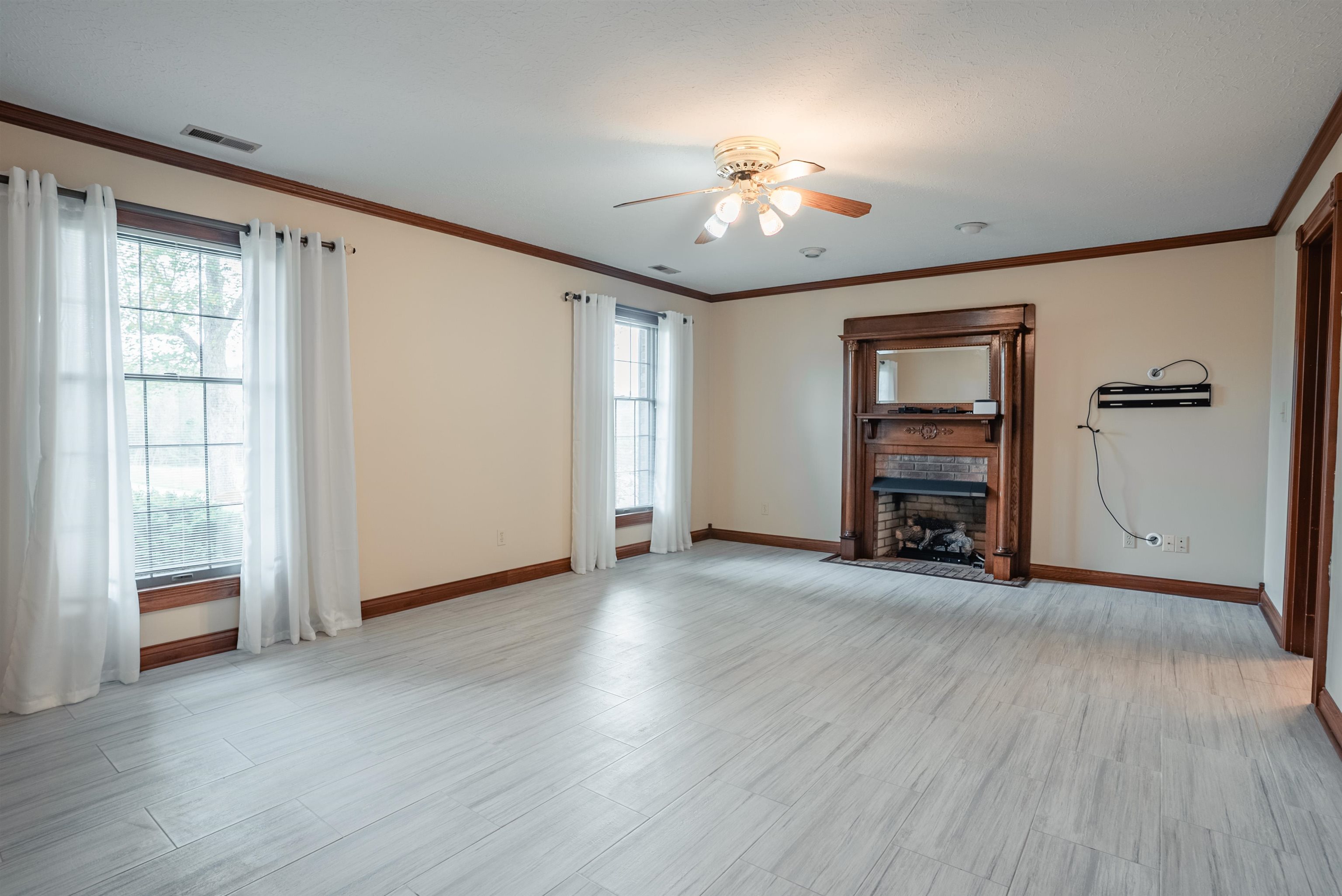 3041 Wrights Landing Road, Owensboro, Kentucky 42303, 5 Bedrooms Bedrooms, ,3 BathroomsBathrooms,Single Family Residence,For Sale,Wrights Landing Road,92056