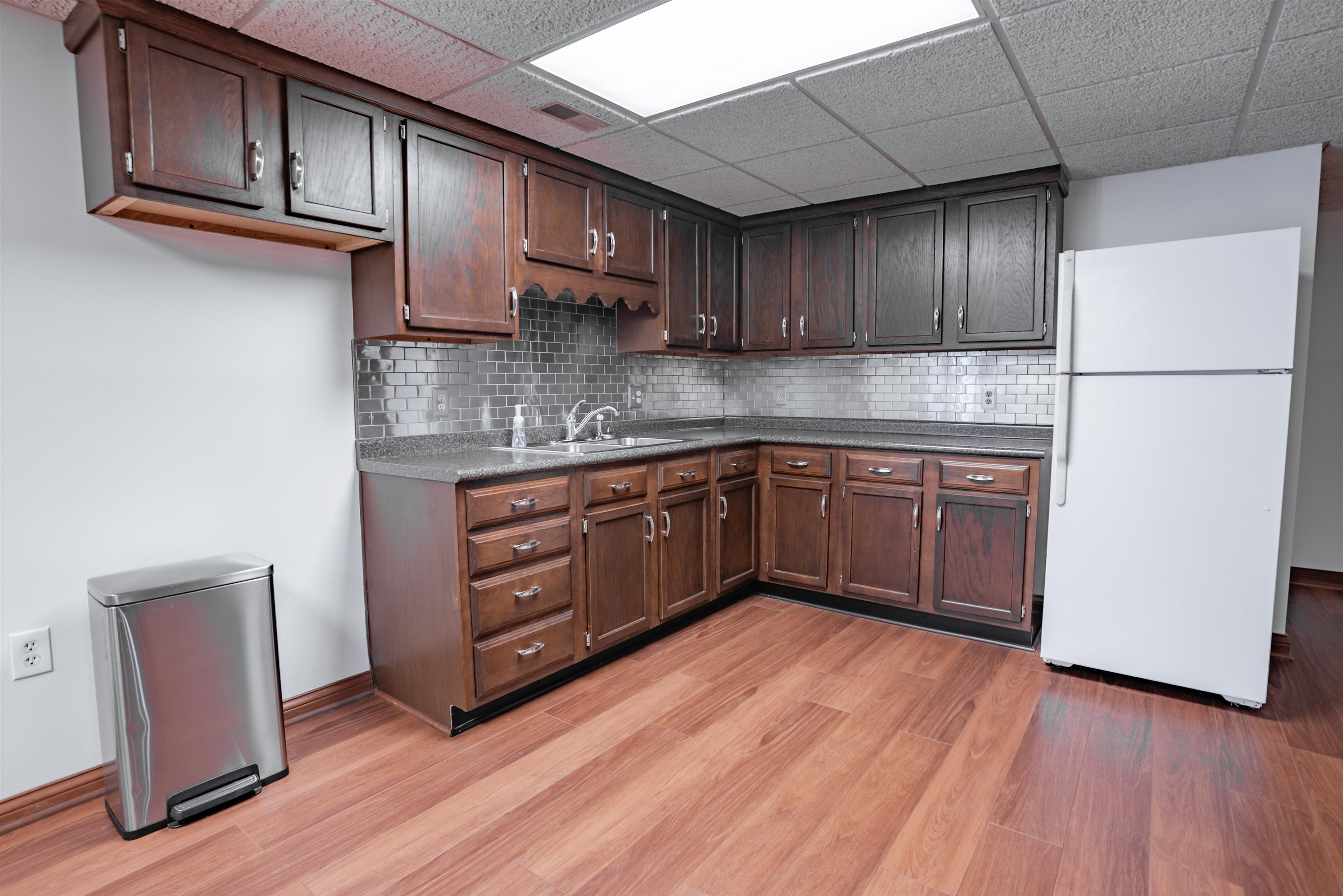 3041 Wrights Landing Road, Owensboro, Kentucky 42303, 5 Bedrooms Bedrooms, ,3 BathroomsBathrooms,Single Family Residence,For Sale,Wrights Landing Road,92056