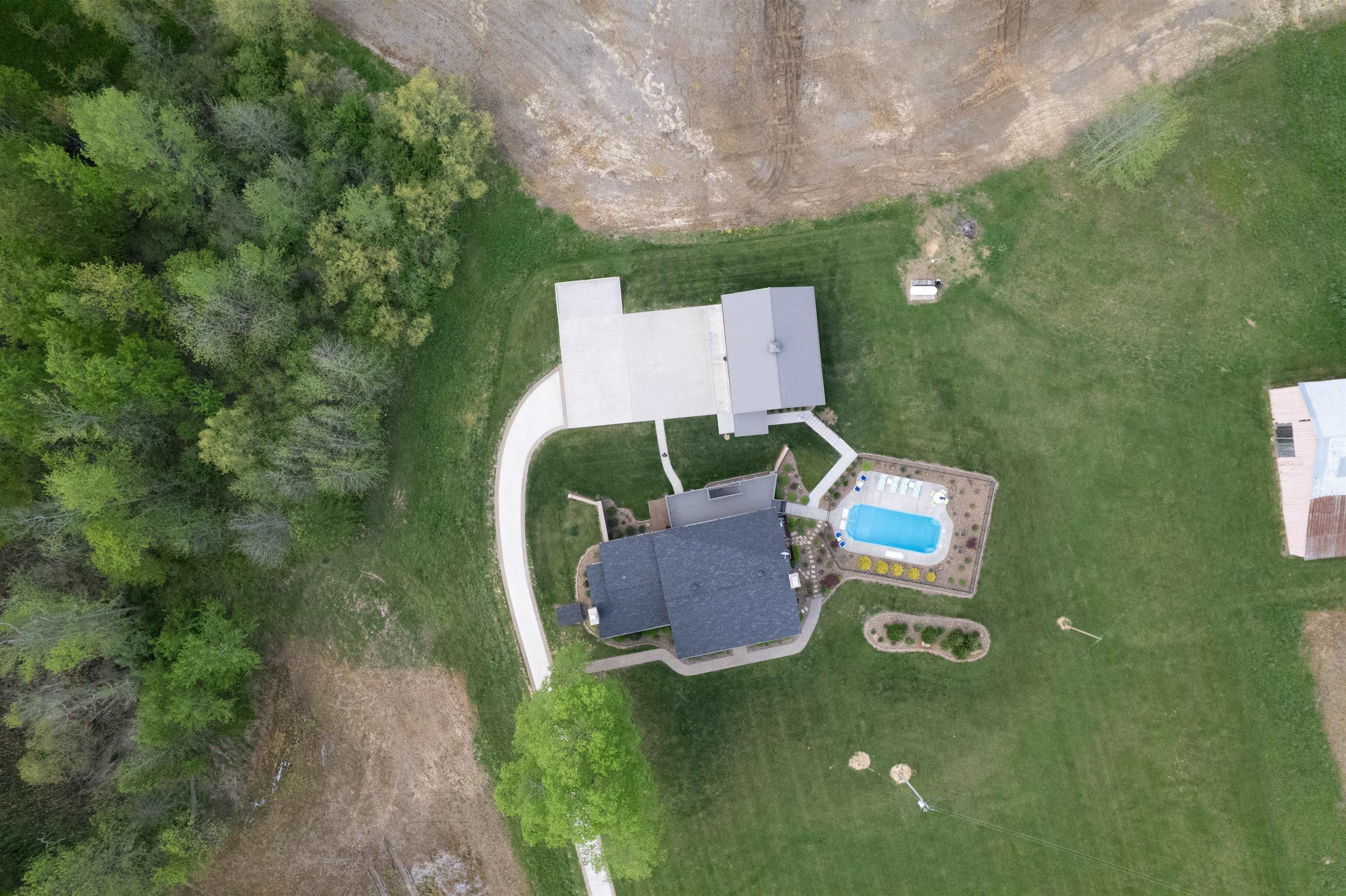 3041 Wrights Landing Road, Owensboro, Kentucky 42303, 5 Bedrooms Bedrooms, ,3 BathroomsBathrooms,Single Family Residence,For Sale,Wrights Landing Road,92056