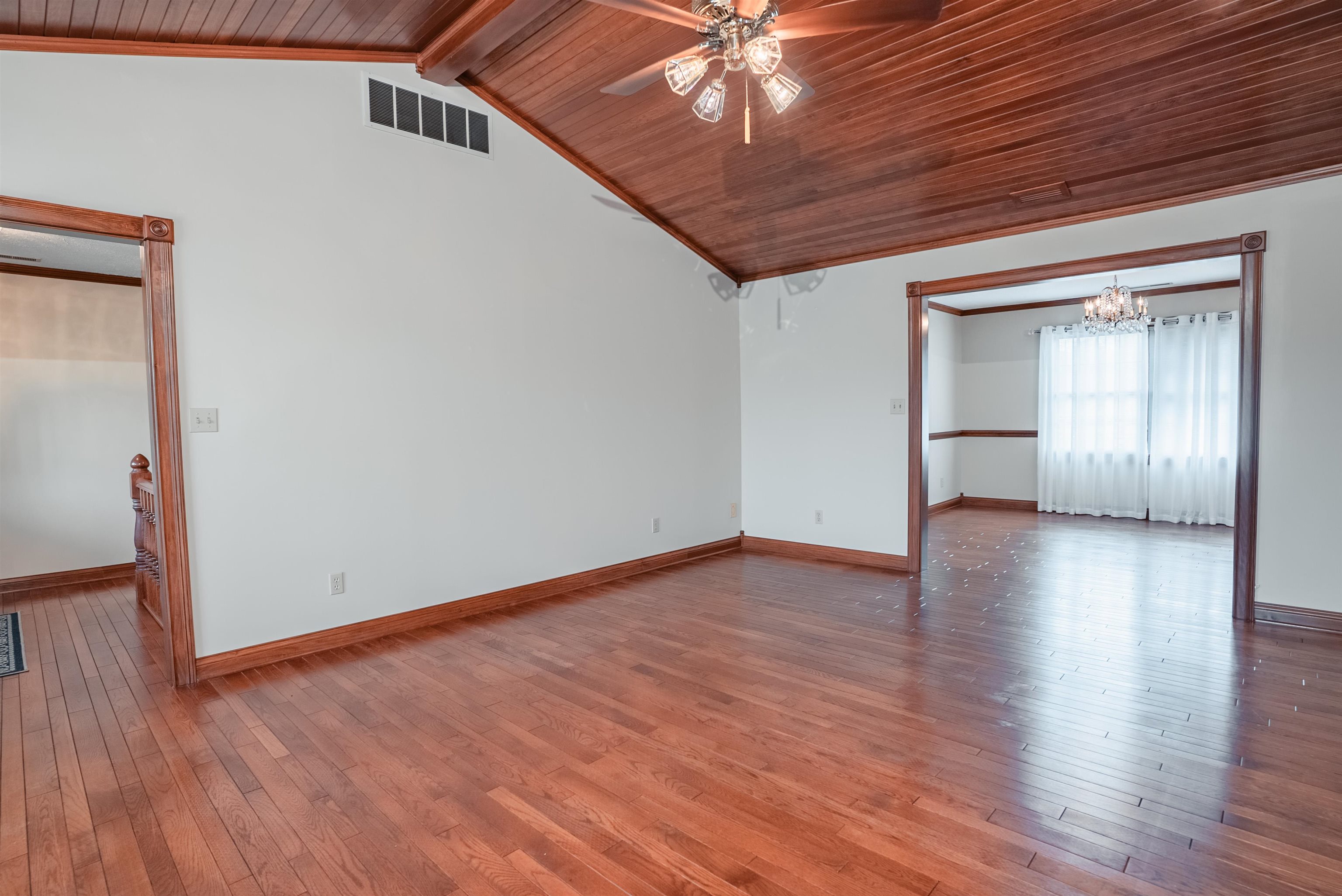 3041 Wrights Landing Road, Owensboro, Kentucky 42303, 5 Bedrooms Bedrooms, ,3 BathroomsBathrooms,Single Family Residence,For Sale,Wrights Landing Road,92056