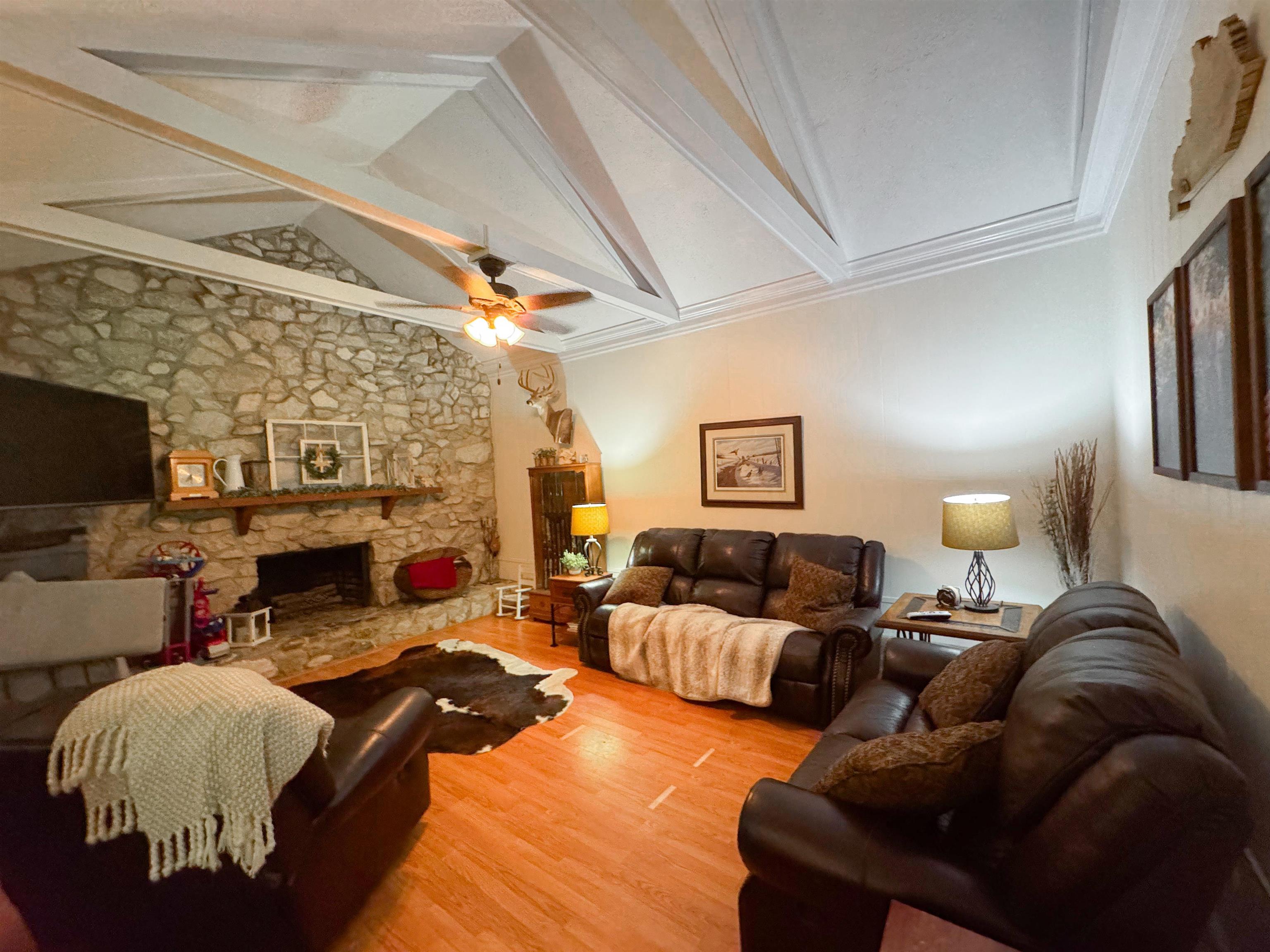 7905 Old Highway 54, Philpot, Kentucky 42366, 3 Bedrooms Bedrooms, ,2 BathroomsBathrooms,Ranch,For Sale,Old Highway 54,92057