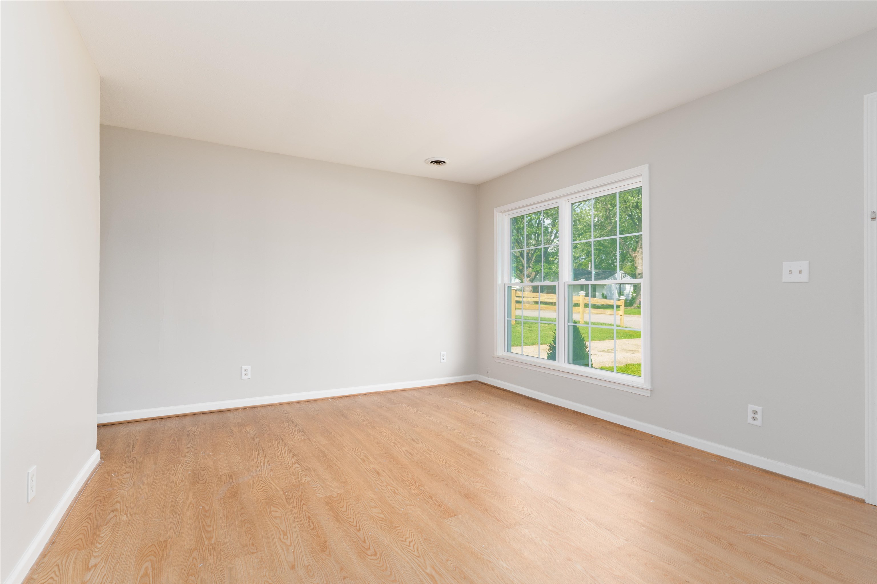 1144 Gilbert Ln, Owensboro, Kentucky 42303, 3 Bedrooms Bedrooms, ,1 BathroomBathrooms,Single Family Residence,For Sale,Gilbert Ln,92059