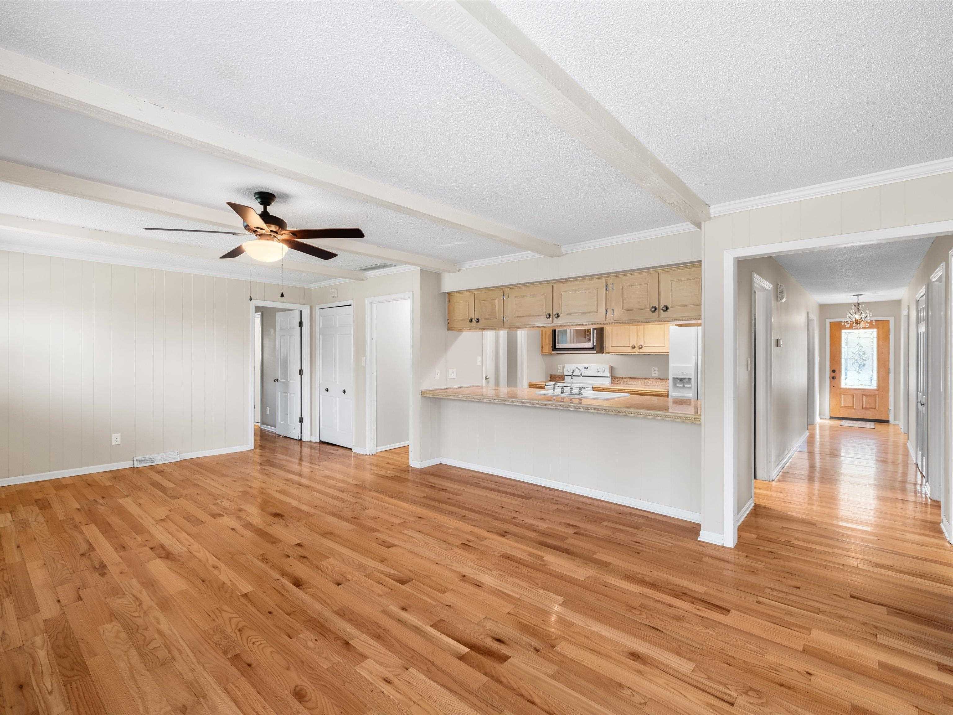 1523 Forrest Lane, Owensboro, Kentucky 42301, 3 Bedrooms Bedrooms, ,2 BathroomsBathrooms,Single Family Residence,For Sale,Forrest Lane,92060