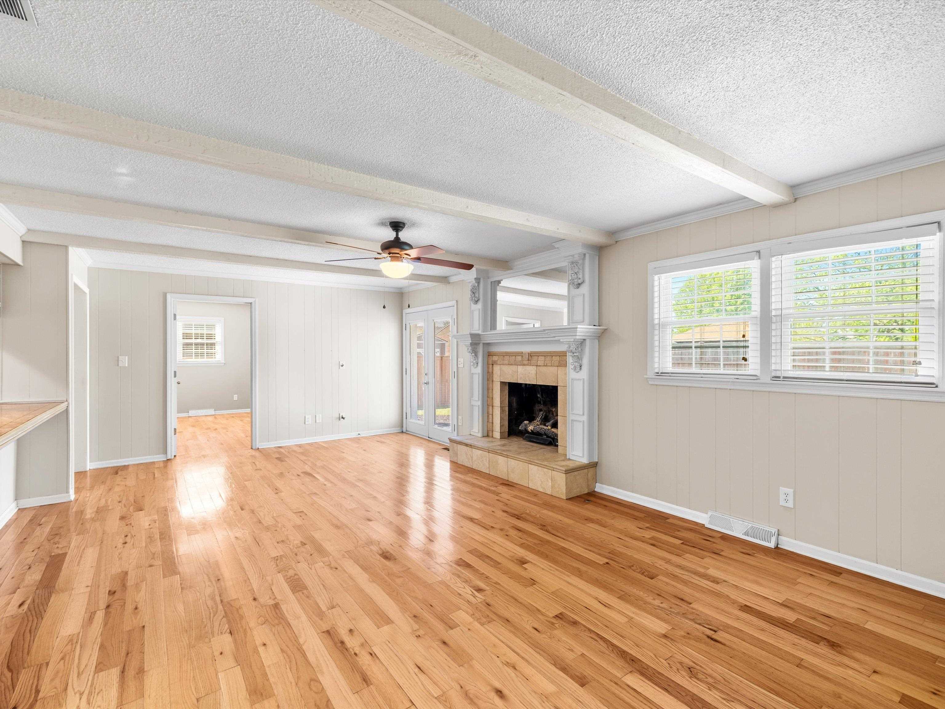 1523 Forrest Lane, Owensboro, Kentucky 42301, 3 Bedrooms Bedrooms, ,2 BathroomsBathrooms,Single Family Residence,For Sale,Forrest Lane,92060