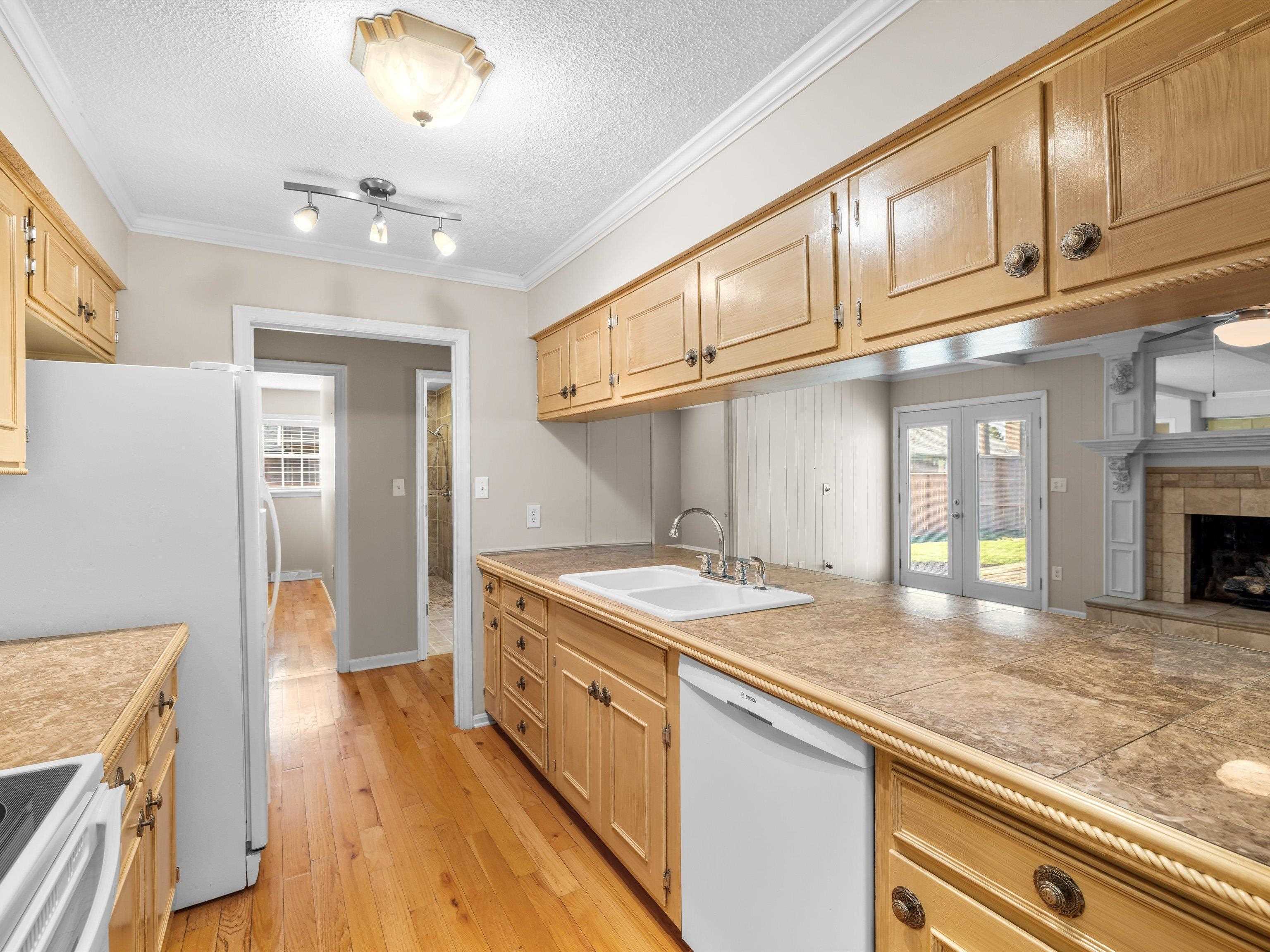 1523 Forrest Lane, Owensboro, Kentucky 42301, 3 Bedrooms Bedrooms, ,2 BathroomsBathrooms,Single Family Residence,For Sale,Forrest Lane,92060