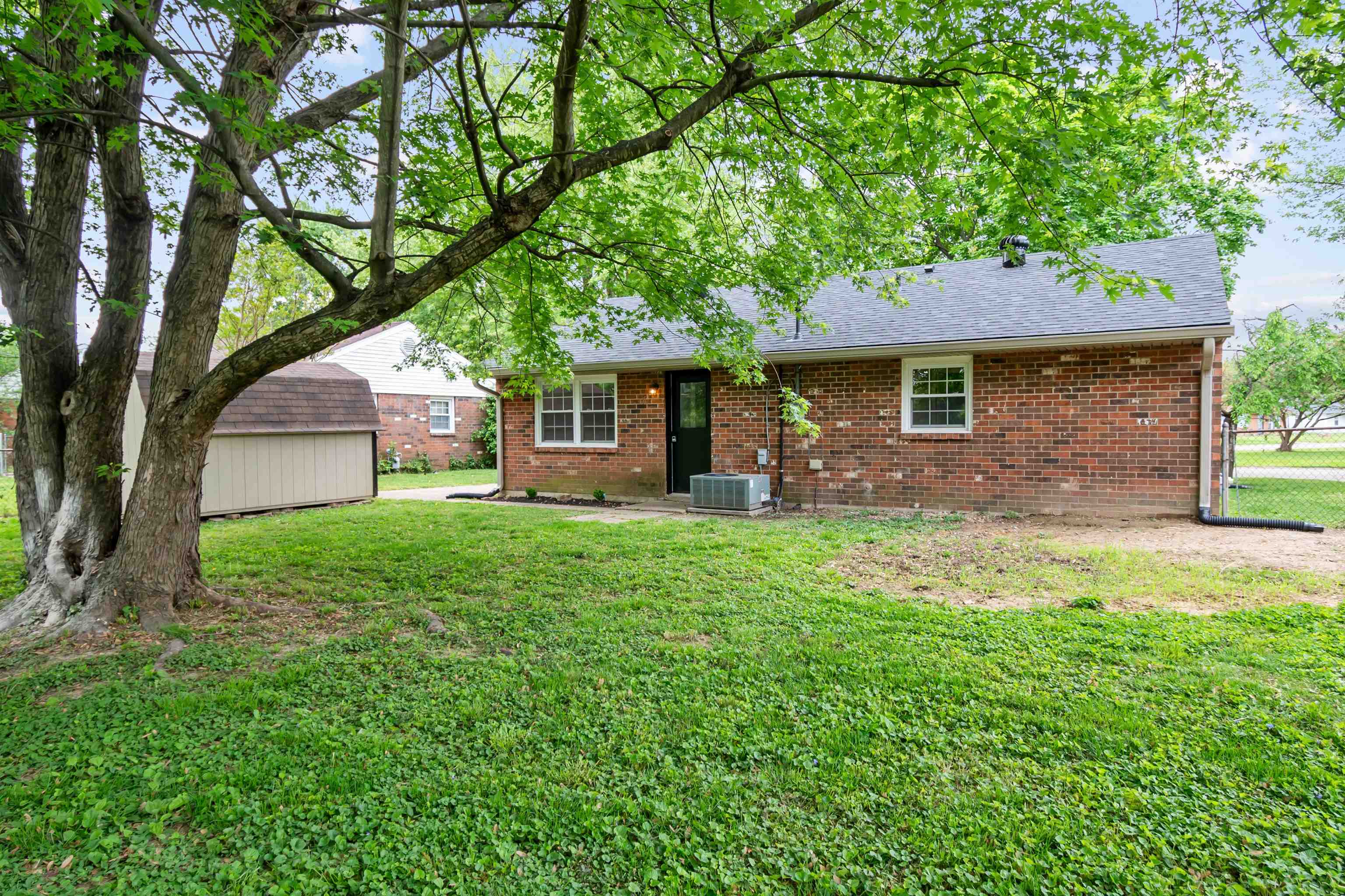 3501 Winchester Dr, Owensboro, Kentucky 42301, 3 Bedrooms Bedrooms, ,1 BathroomBathrooms,Single Family Residence,For Sale,Winchester Dr,92062