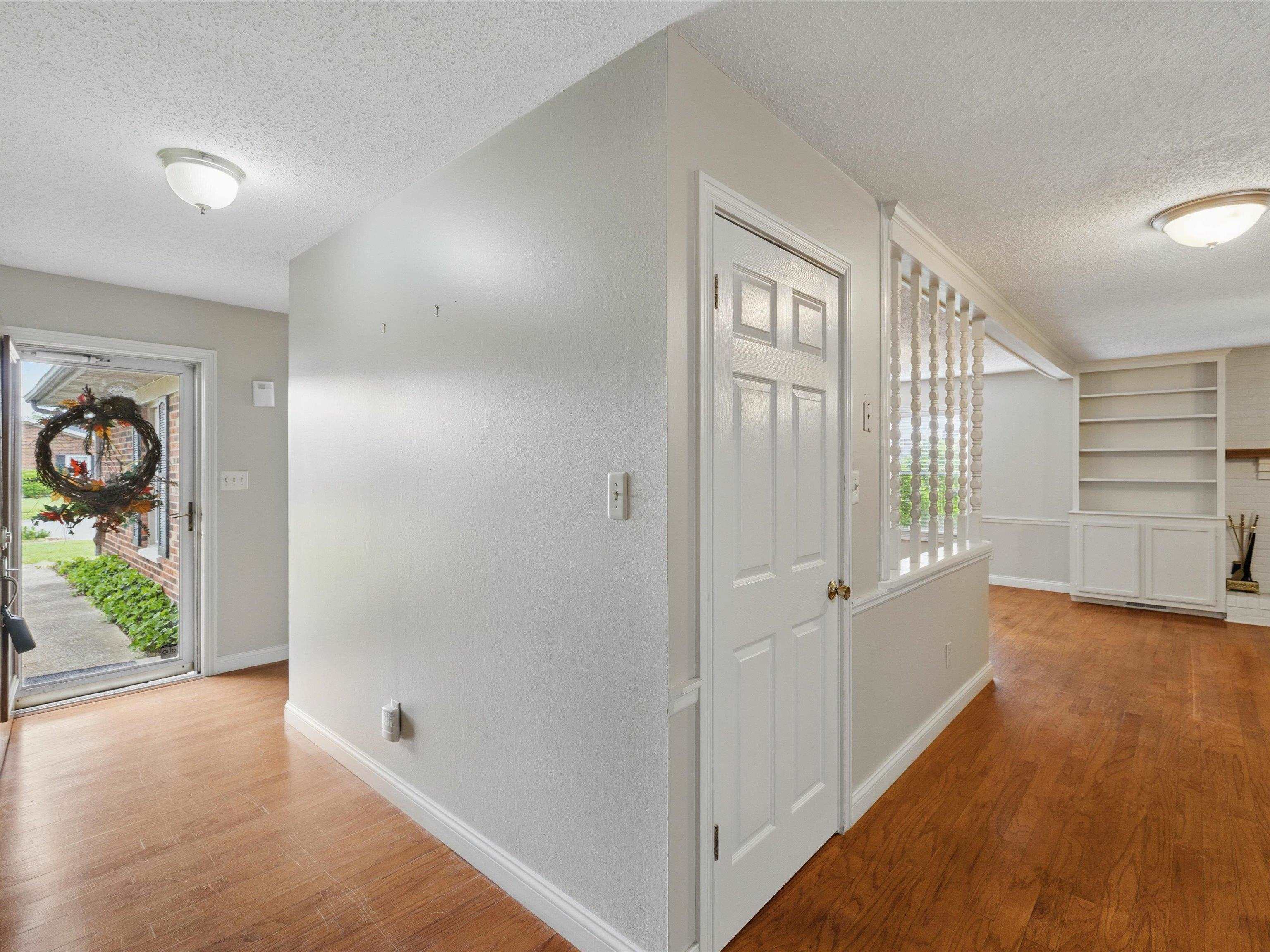 2700 Donerail Dr, Owensboro, Kentucky 42301, 3 Bedrooms Bedrooms, ,2 BathroomsBathrooms,Single Family Residence,For Sale,Donerail Dr,92064