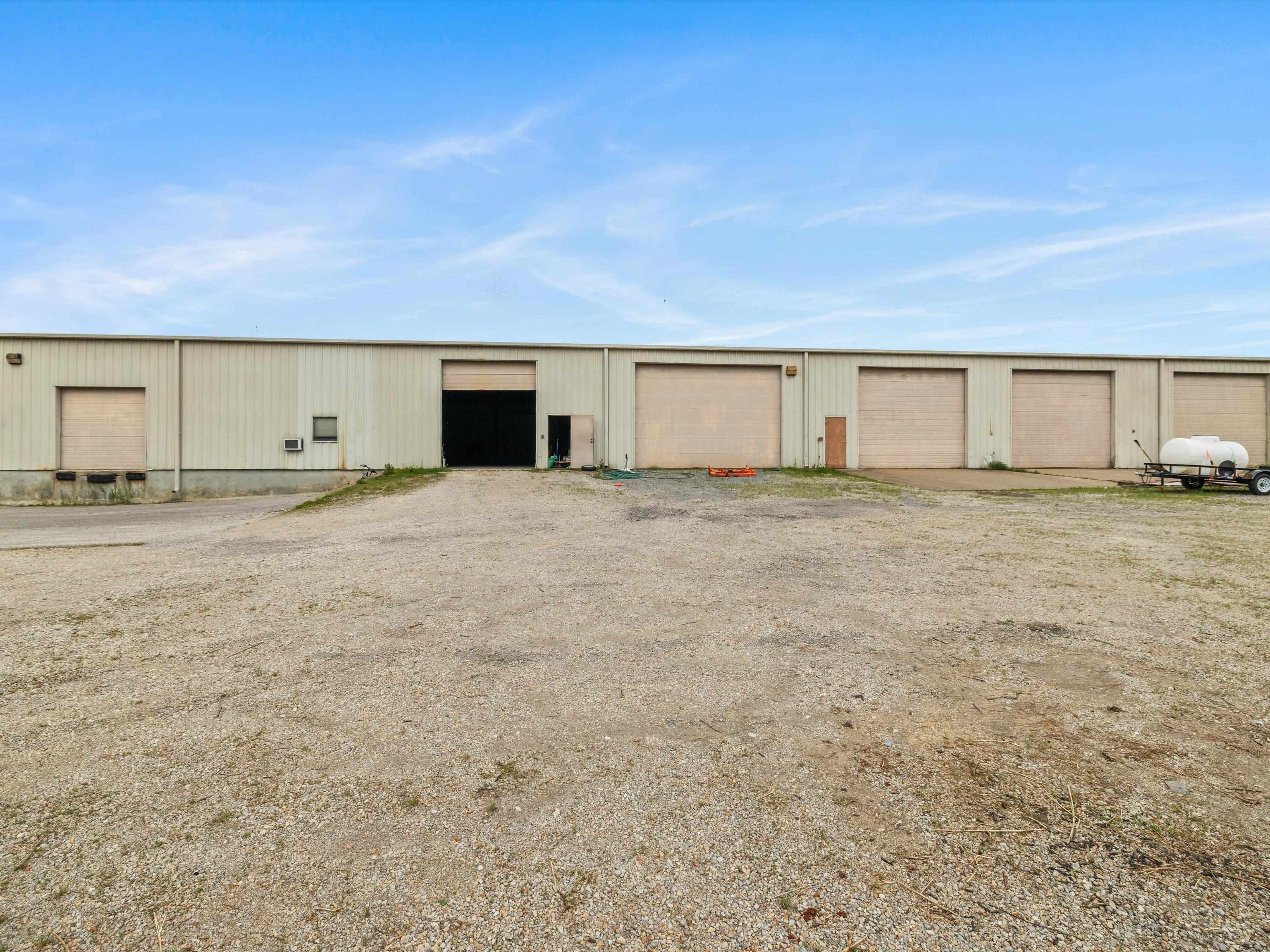 2920 B Fairview Drive, Owensboro, Kentucky 42301, ,Industrial,For Sale,Fairview Drive,92067