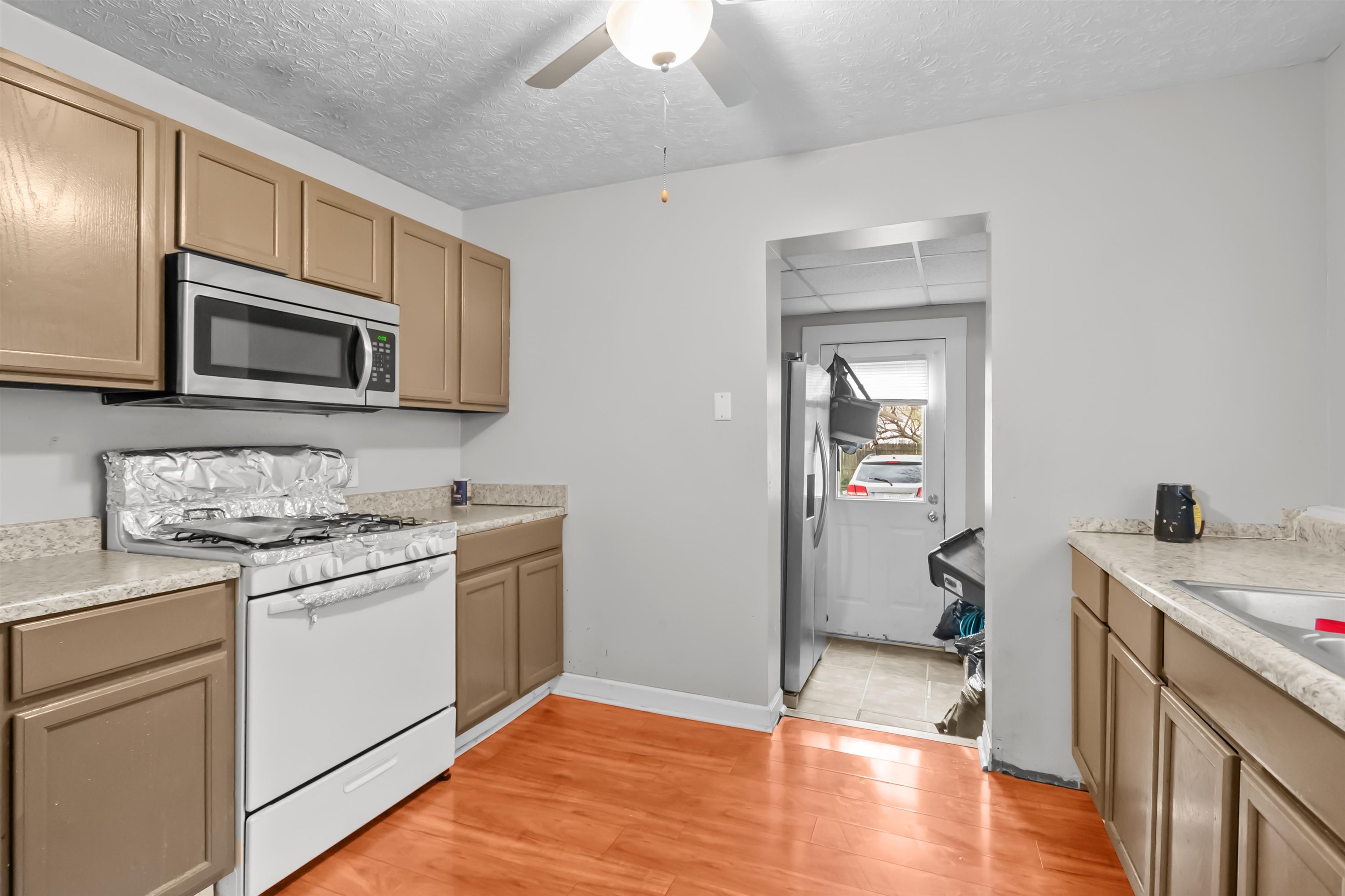 1728 Ohio Street, Owensboro, Kentucky 42301, 4 Bedrooms Bedrooms, ,1 BathroomBathrooms,Single Family Residence,For Sale,Ohio Street,92072