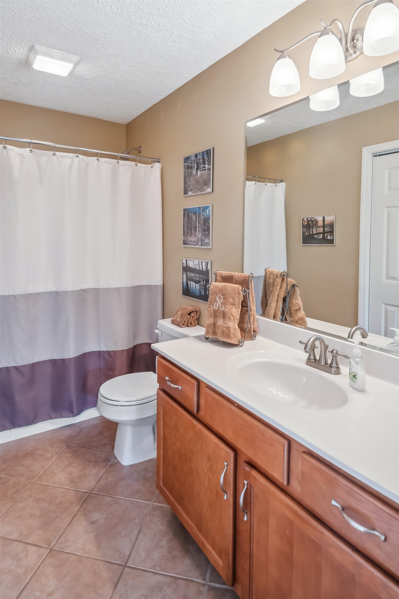 1895 Johnny Frank Rd, Leitchfield, Kentucky 42754, 3 Bedrooms Bedrooms, ,3 BathroomsBathrooms,Single Family Residence,For Sale,Johnny Frank Rd,92073