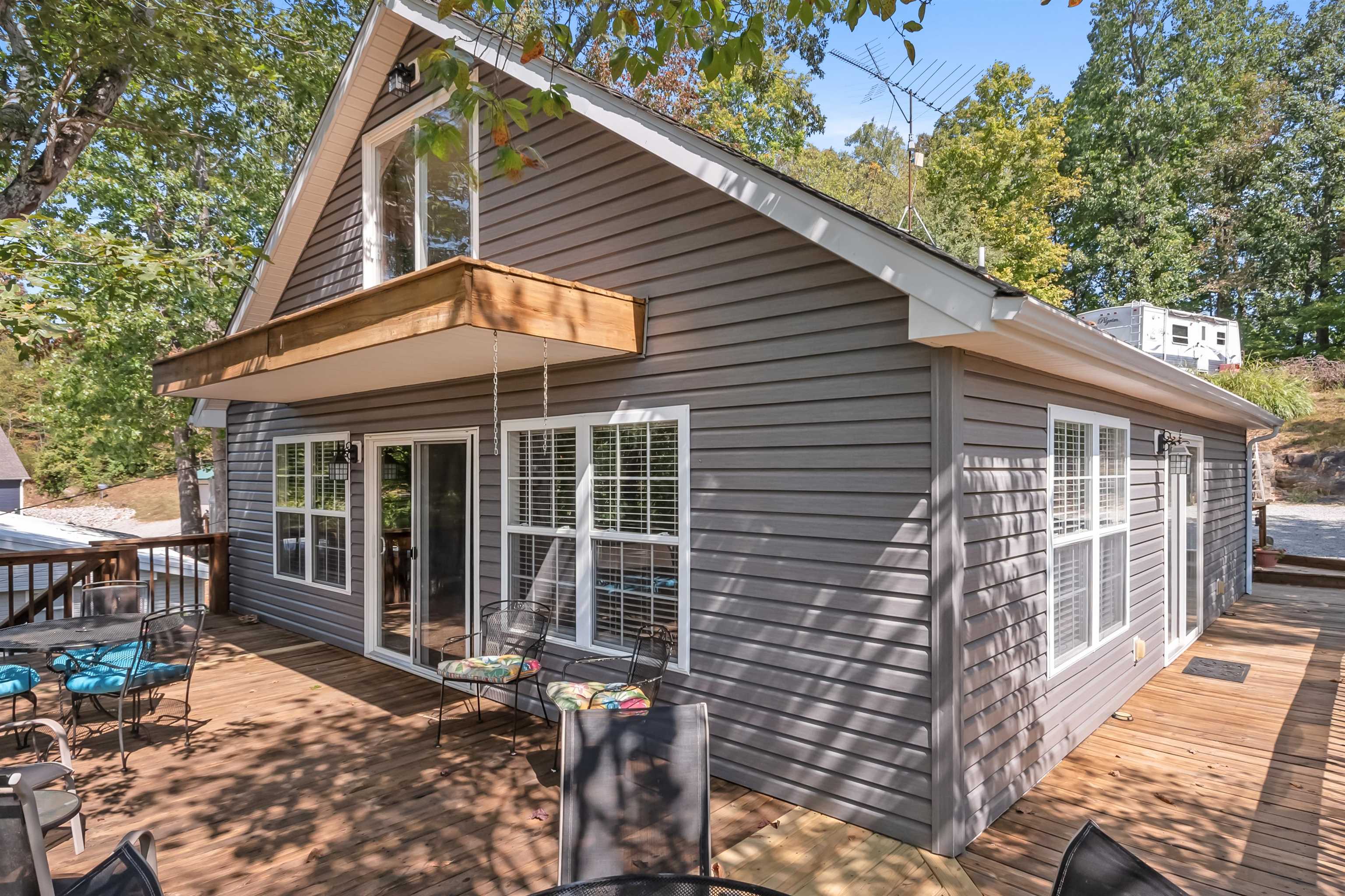 1895 Johnny Frank Rd, Leitchfield, Kentucky 42754, 3 Bedrooms Bedrooms, ,3 BathroomsBathrooms,Single Family Residence,For Sale,Johnny Frank Rd,92073