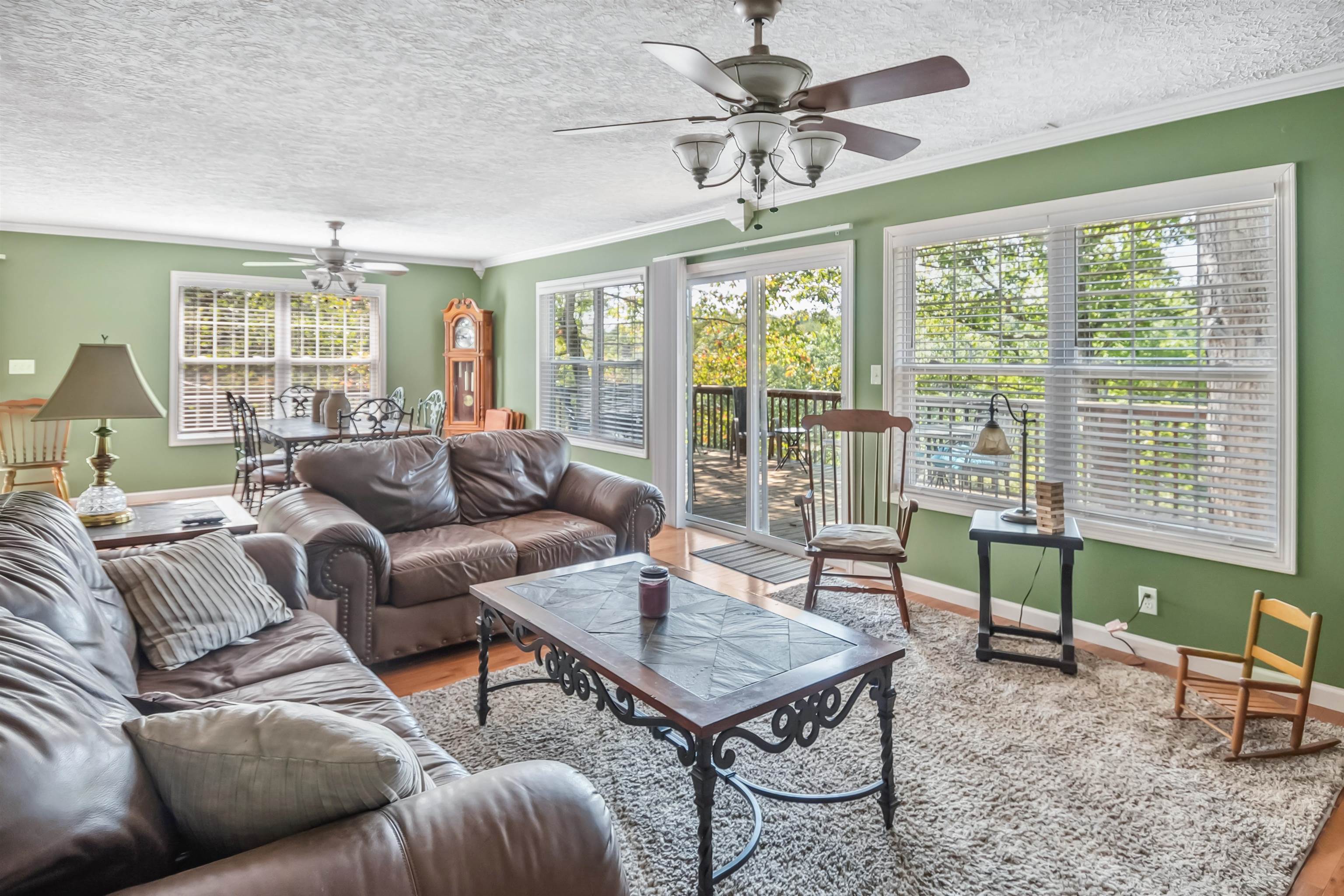 1895 Johnny Frank Rd, Leitchfield, Kentucky 42754, 3 Bedrooms Bedrooms, ,3 BathroomsBathrooms,Single Family Residence,For Sale,Johnny Frank Rd,92073